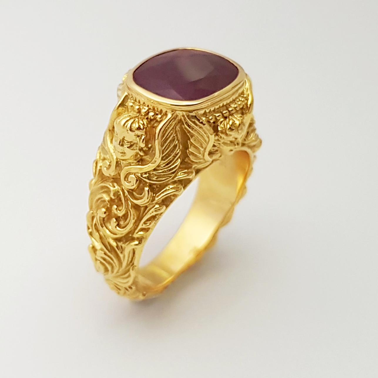 Anello con rubino incastonato in oro 18 carati in vendita 4
