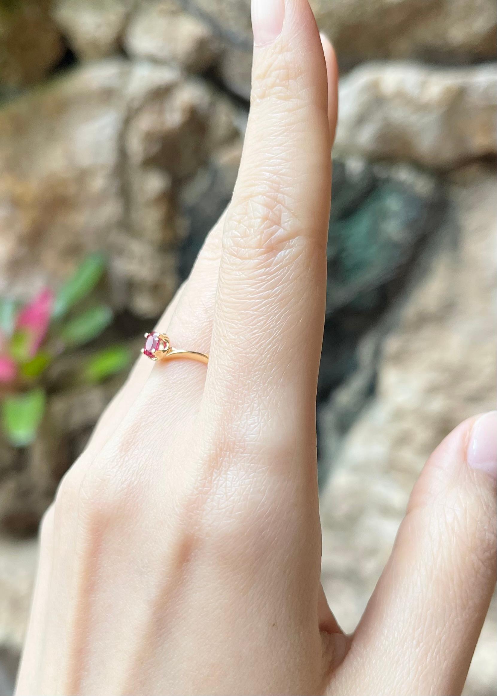 Rubin-Ring in 18 Karat Gold gefasst in Fassungen im Zustand „Neu“ im Angebot in Bangkok, TH