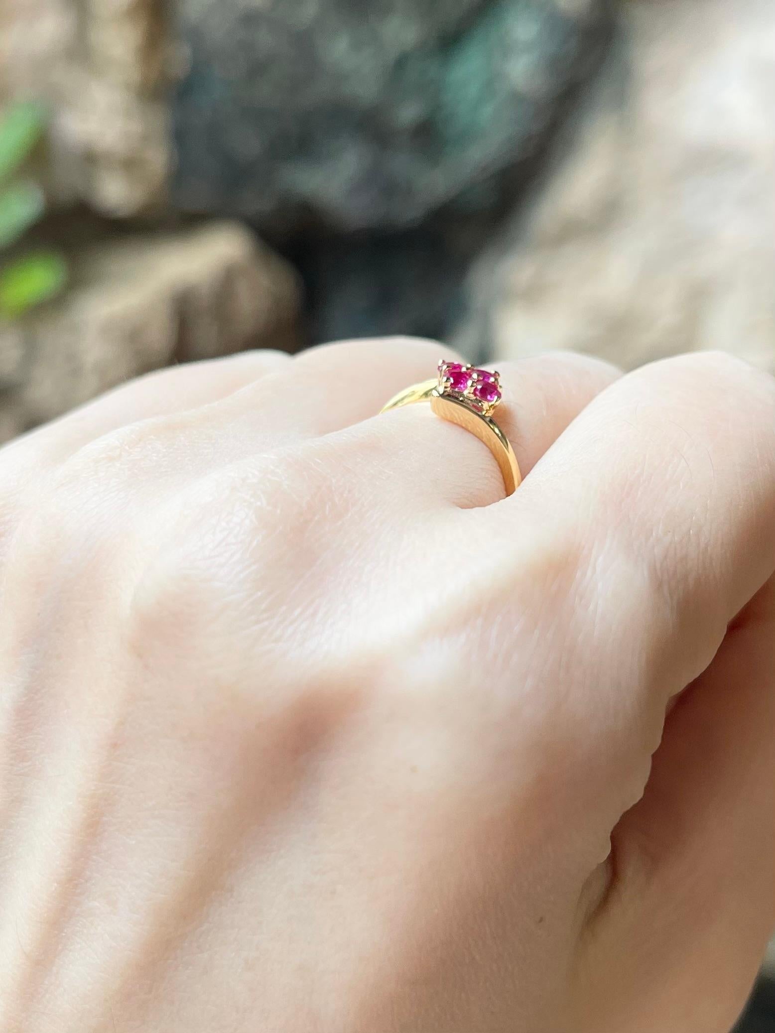 Rubin-Ring in 18 Karat Gold gefasst in Fassungen Damen im Angebot