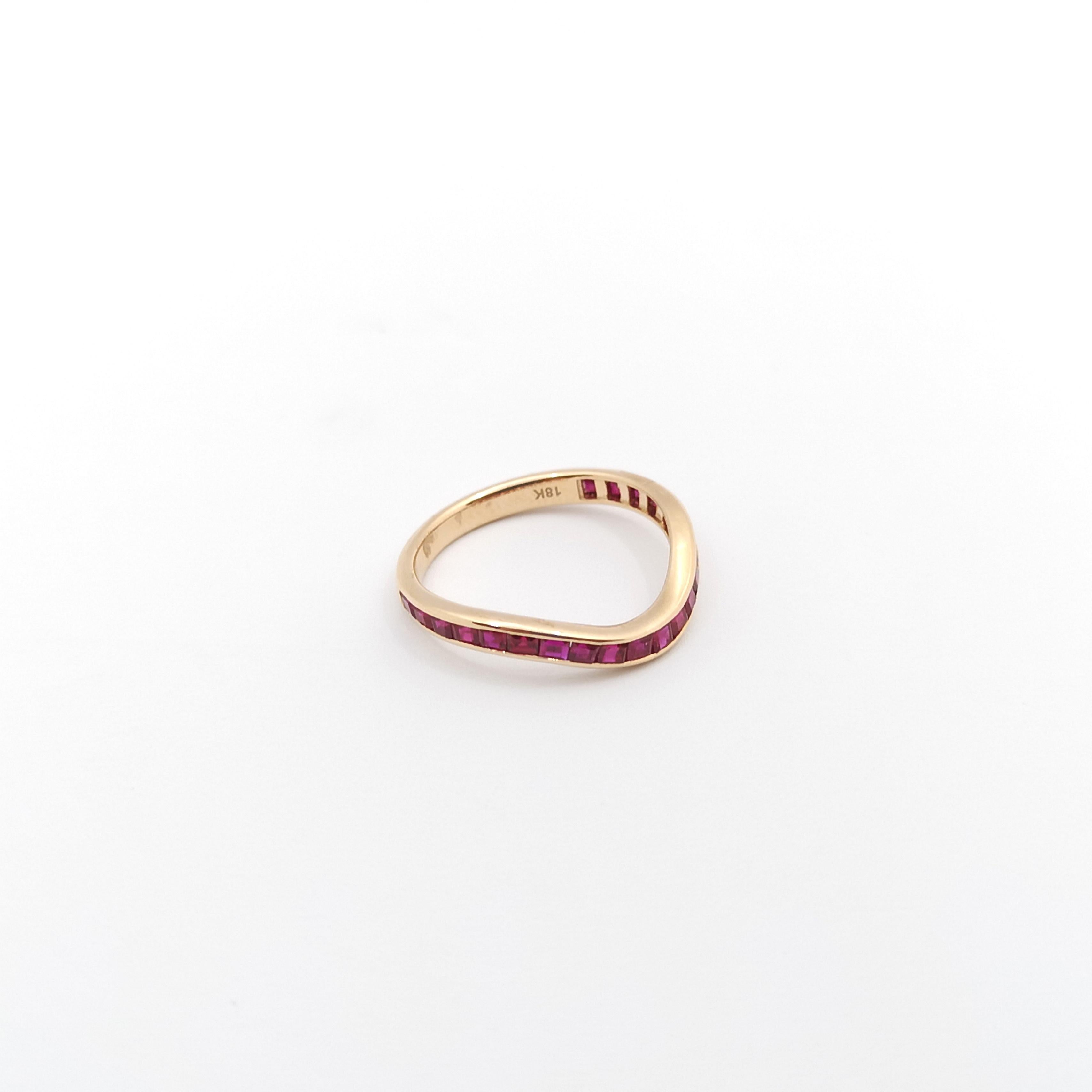 Ruby Ring set in 18K Rose Gold Settings For Sale 7