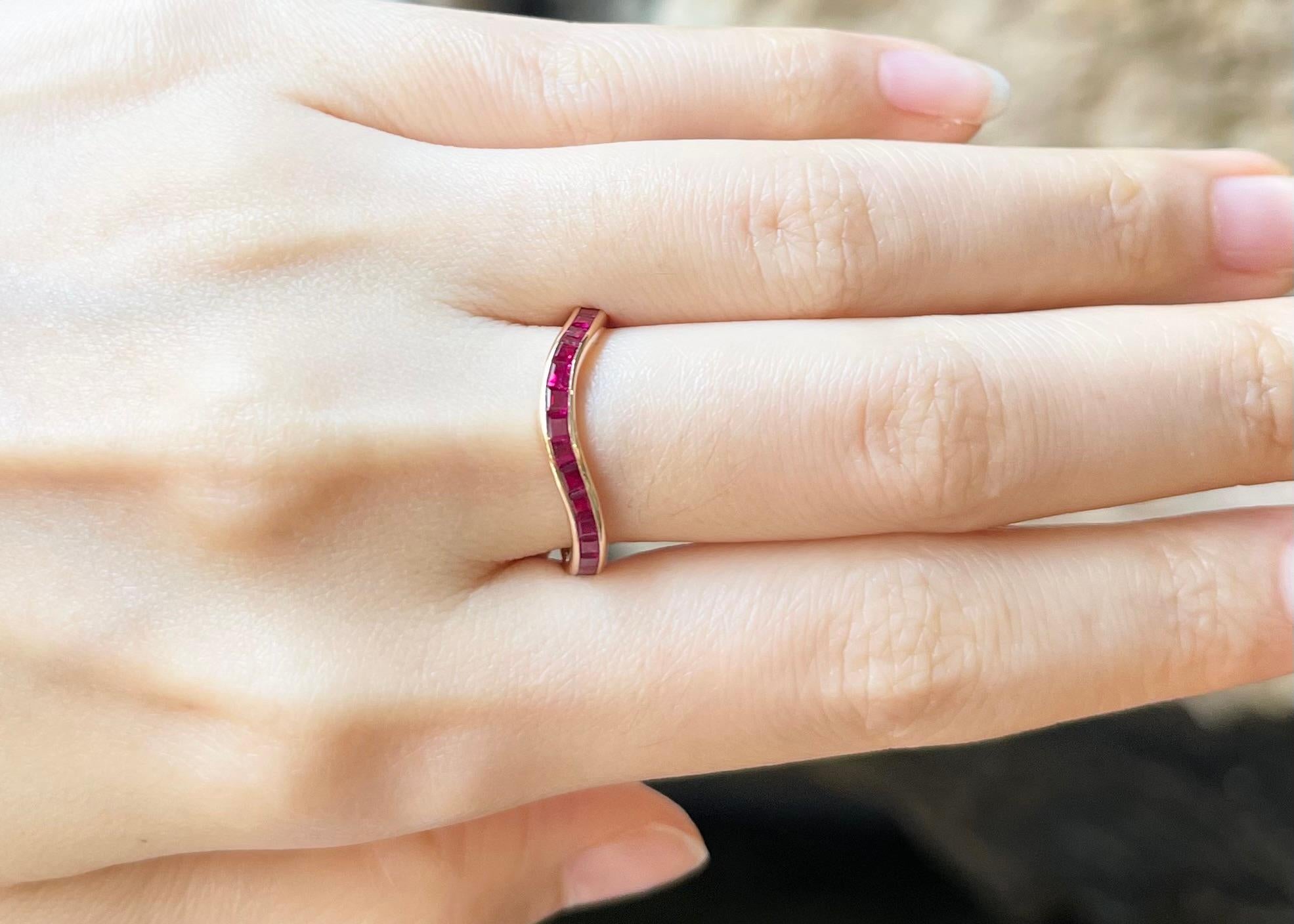 Contemporary Ruby Ring set in 18K Rose Gold Settings For Sale