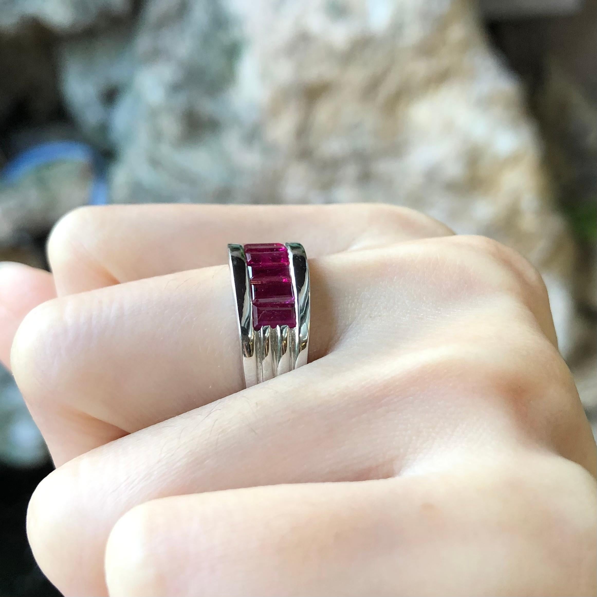 Contemporary Ruby Ring set in Silver Settings For Sale