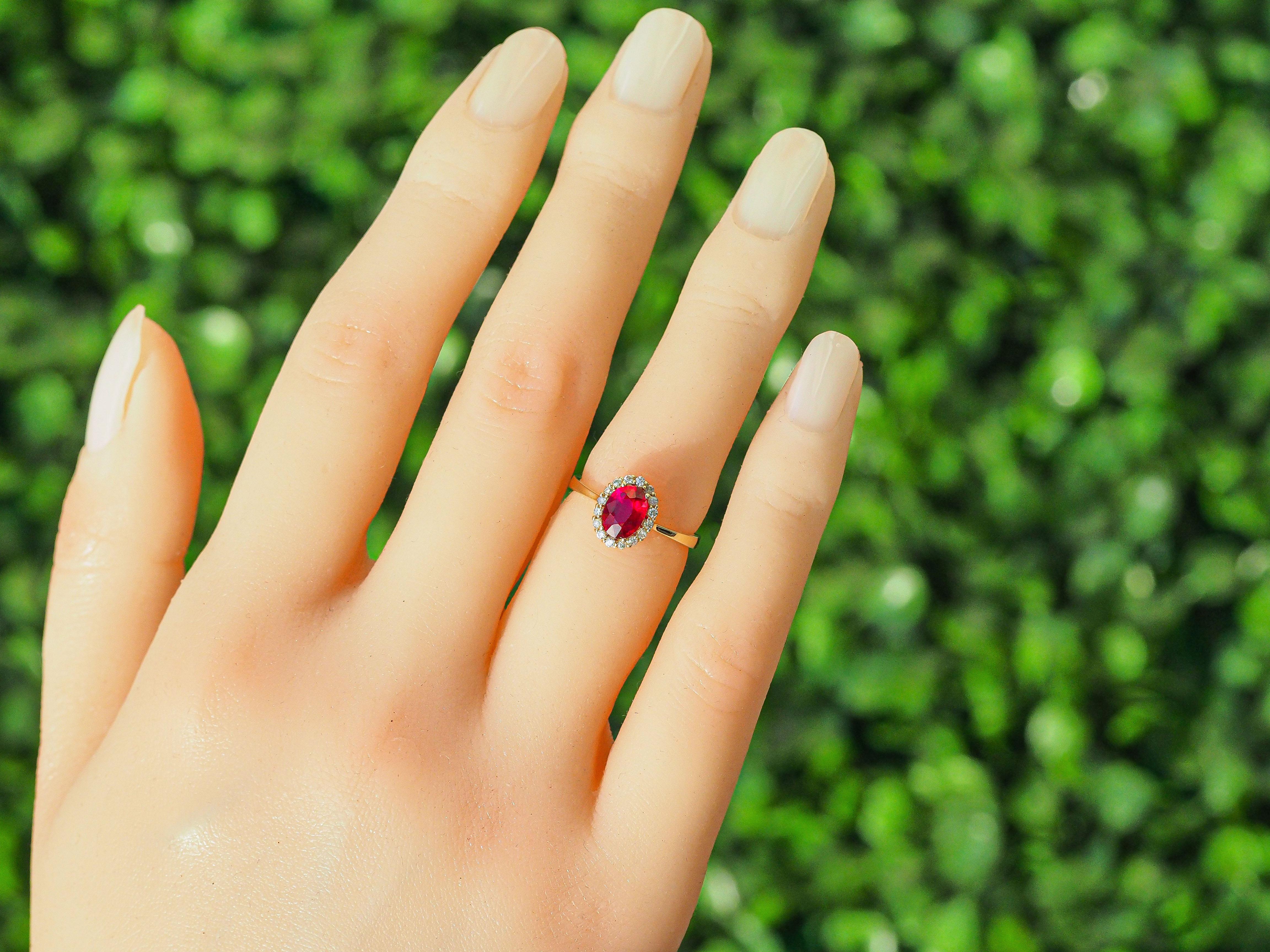 Ruby ring with diamond halo.  For Sale 4