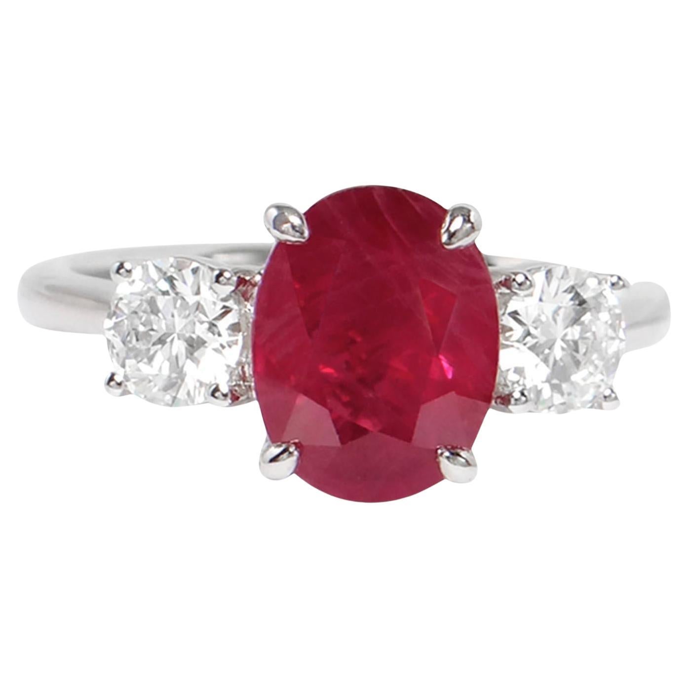 Ruby Ring With Diamonds 2.61 Carats 18K White Gold For Sale