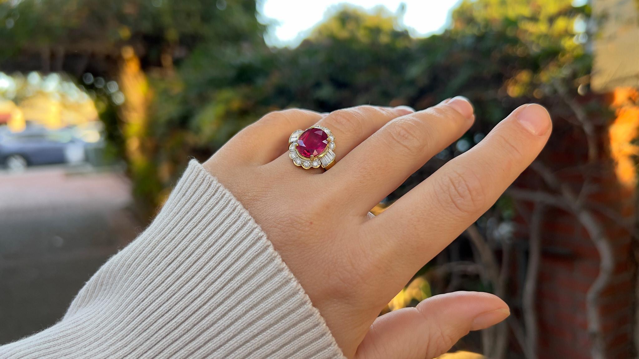Ruby Ring With Diamonds 4.90 Carats 18K Yellow Gold In Excellent Condition For Sale In Carlsbad, CA