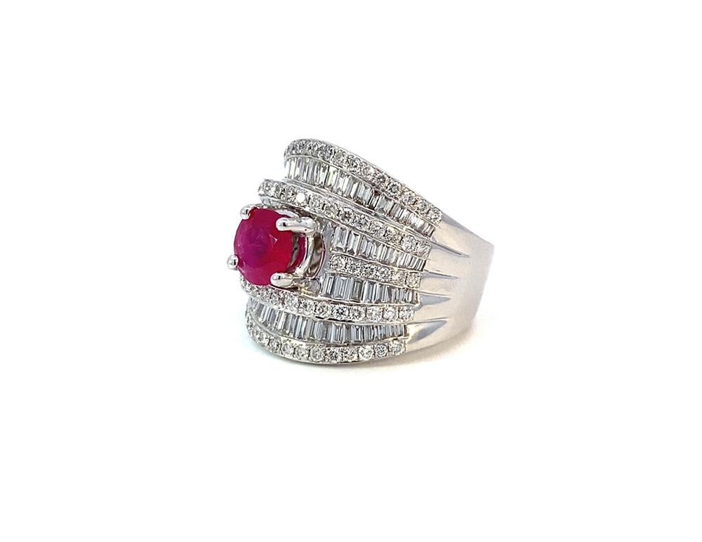 Ruby Ring with Diamonds In New Condition For Sale In LA, CA