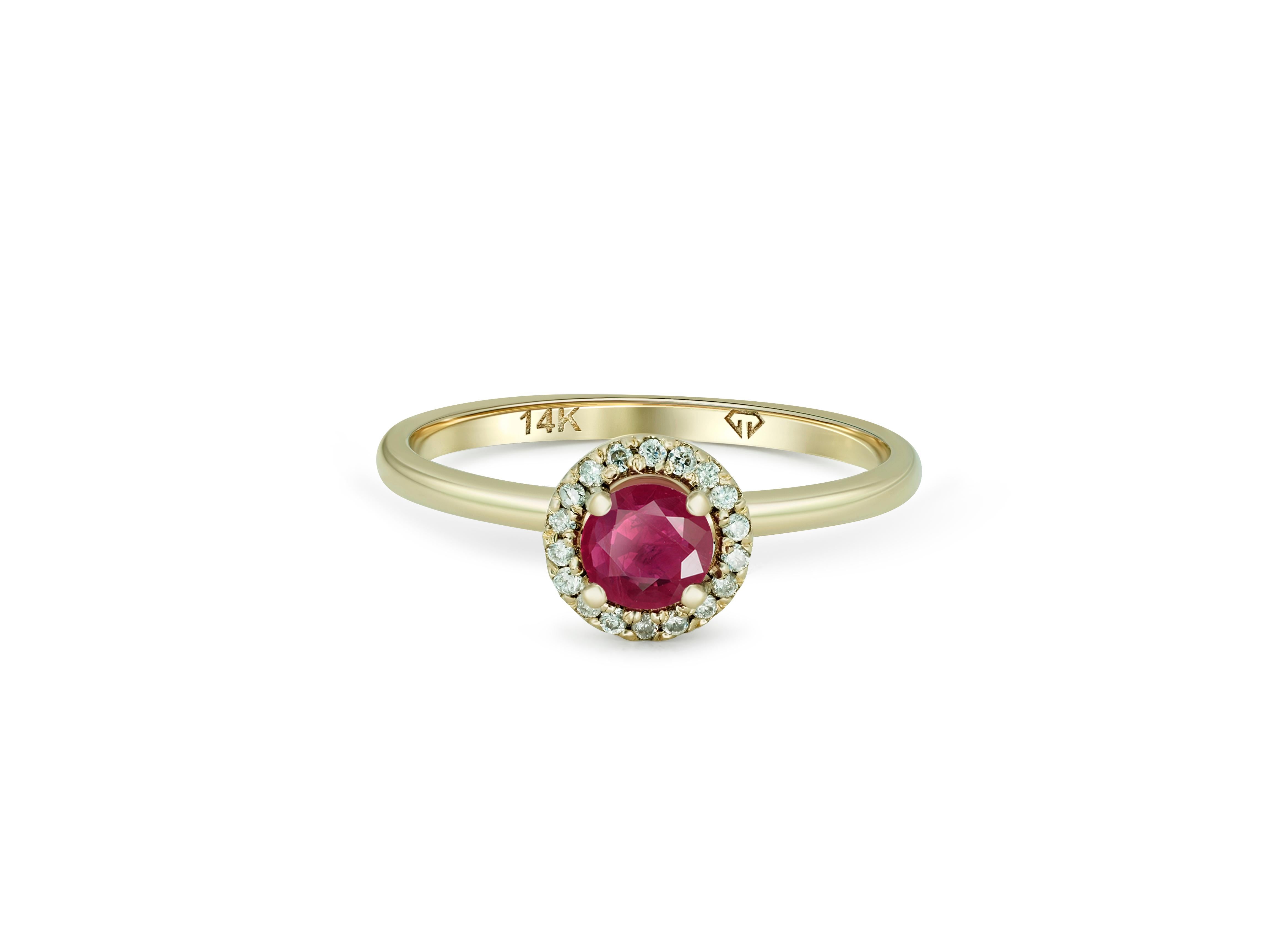 Round Cut Ruby ring with diamonds halo.  For Sale