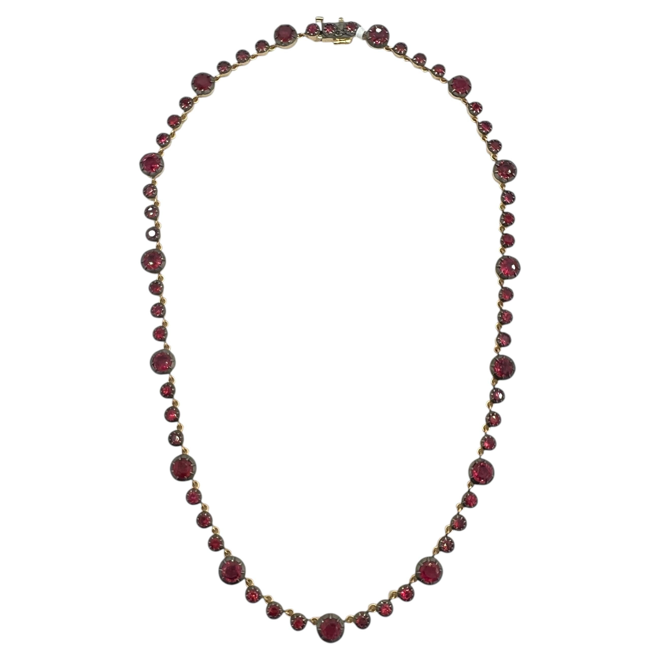 Ruby Round Necklace in 18k Yellow Gold and Black Rhodium
