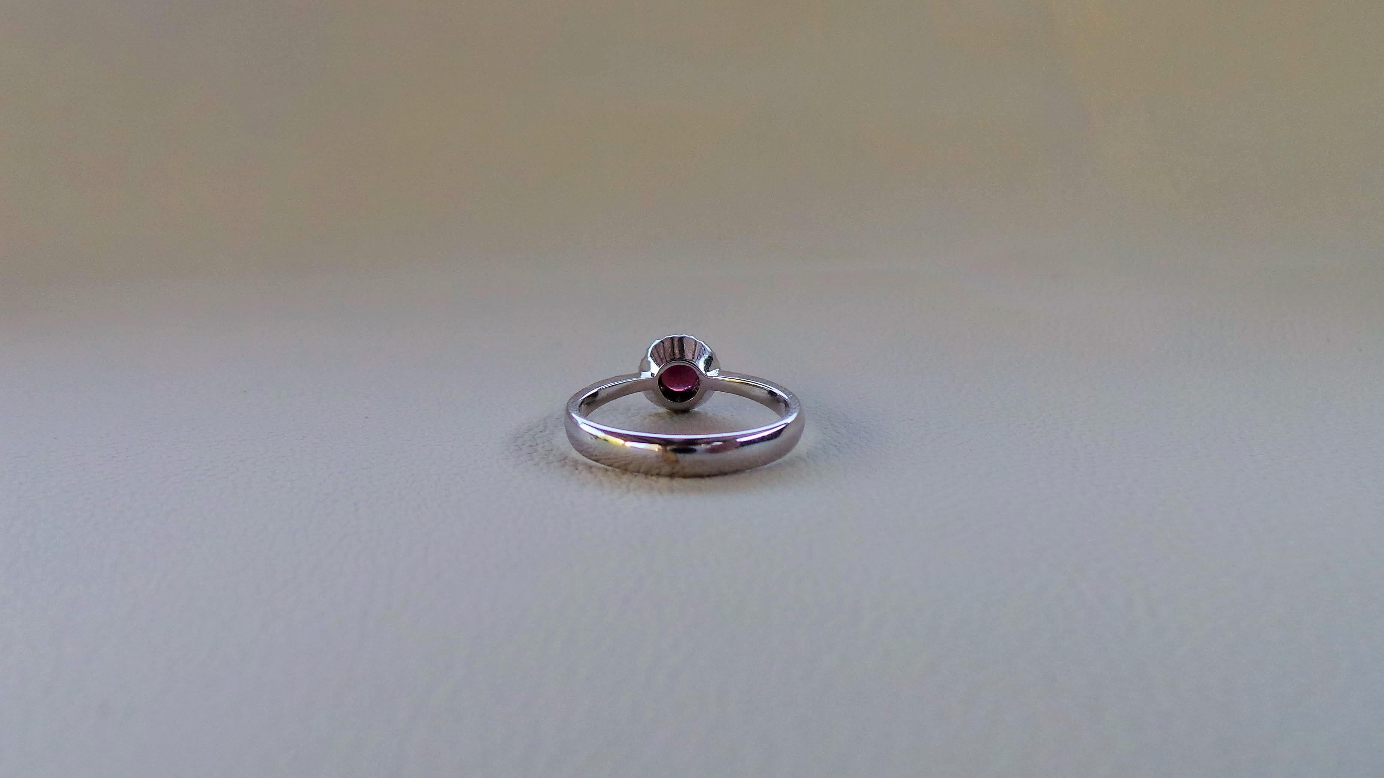 Contemporary Ruby Round Red 0.5K Diamonds 0.10K White Gold Engagement Ring For Sale