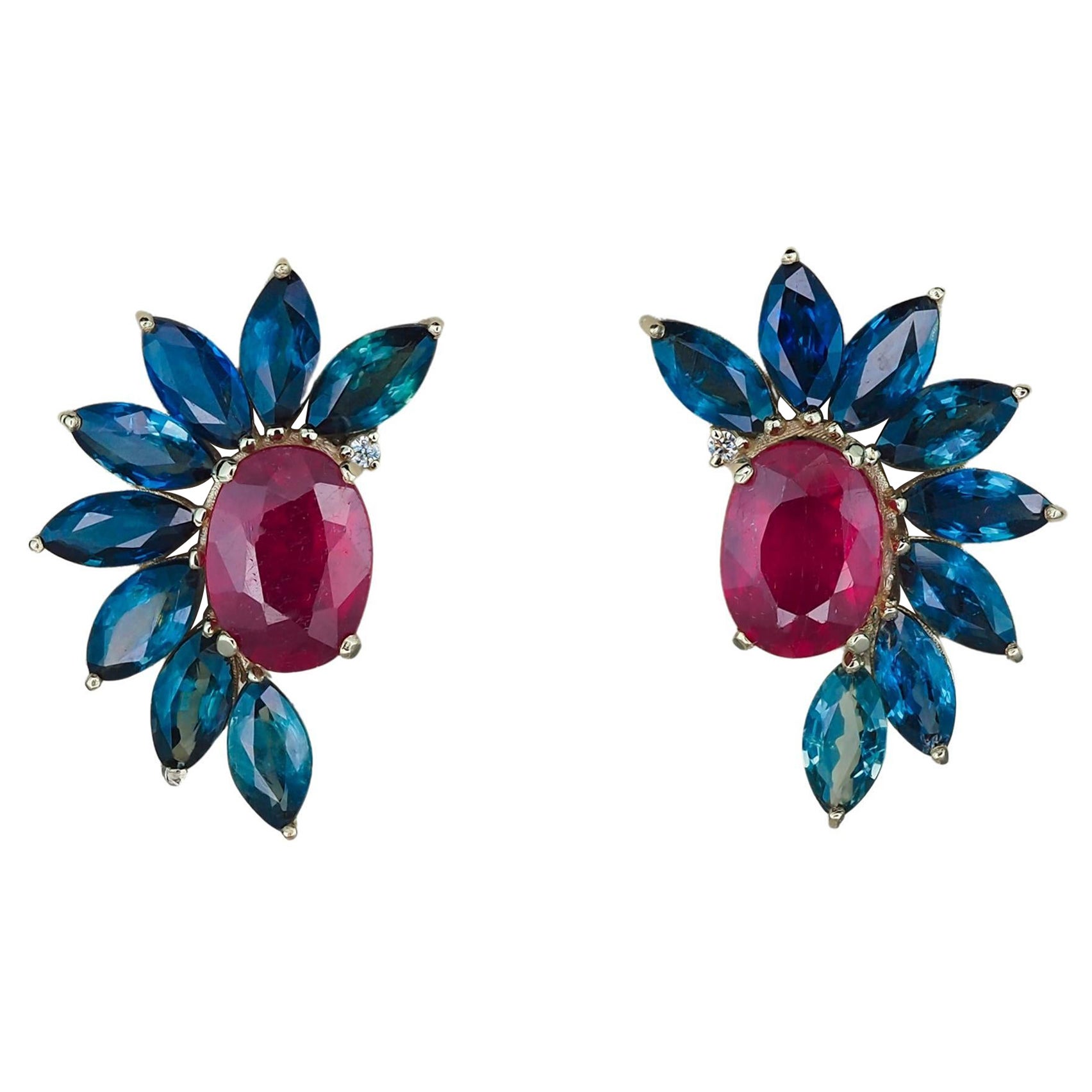 Ruby, sapphire 14k Gold Earrings Studs For Sale
