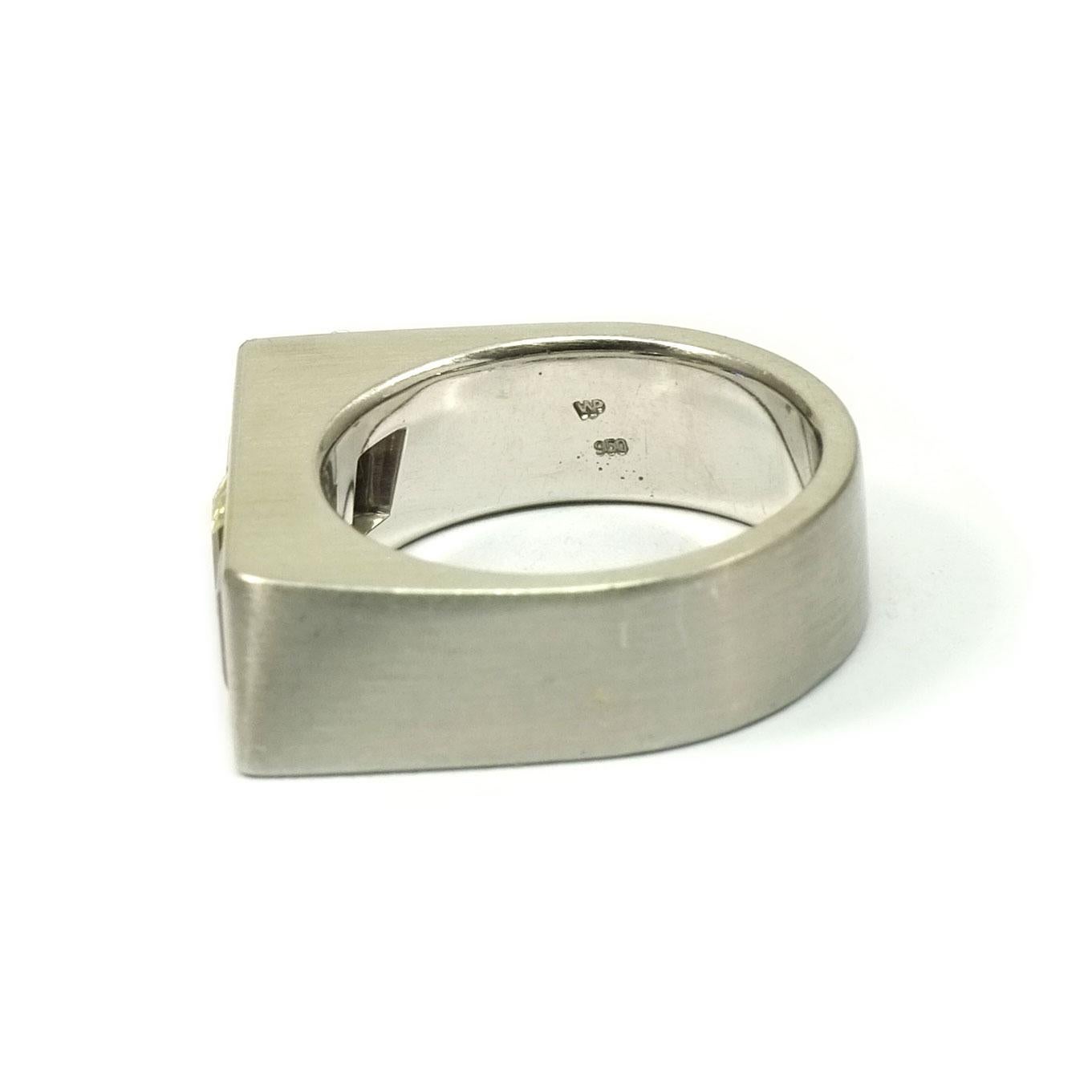 Rubin Rubin Saphir und 0,7 Karat ausgefallener gelber Diamantring Christian Tesarik, Wien 1