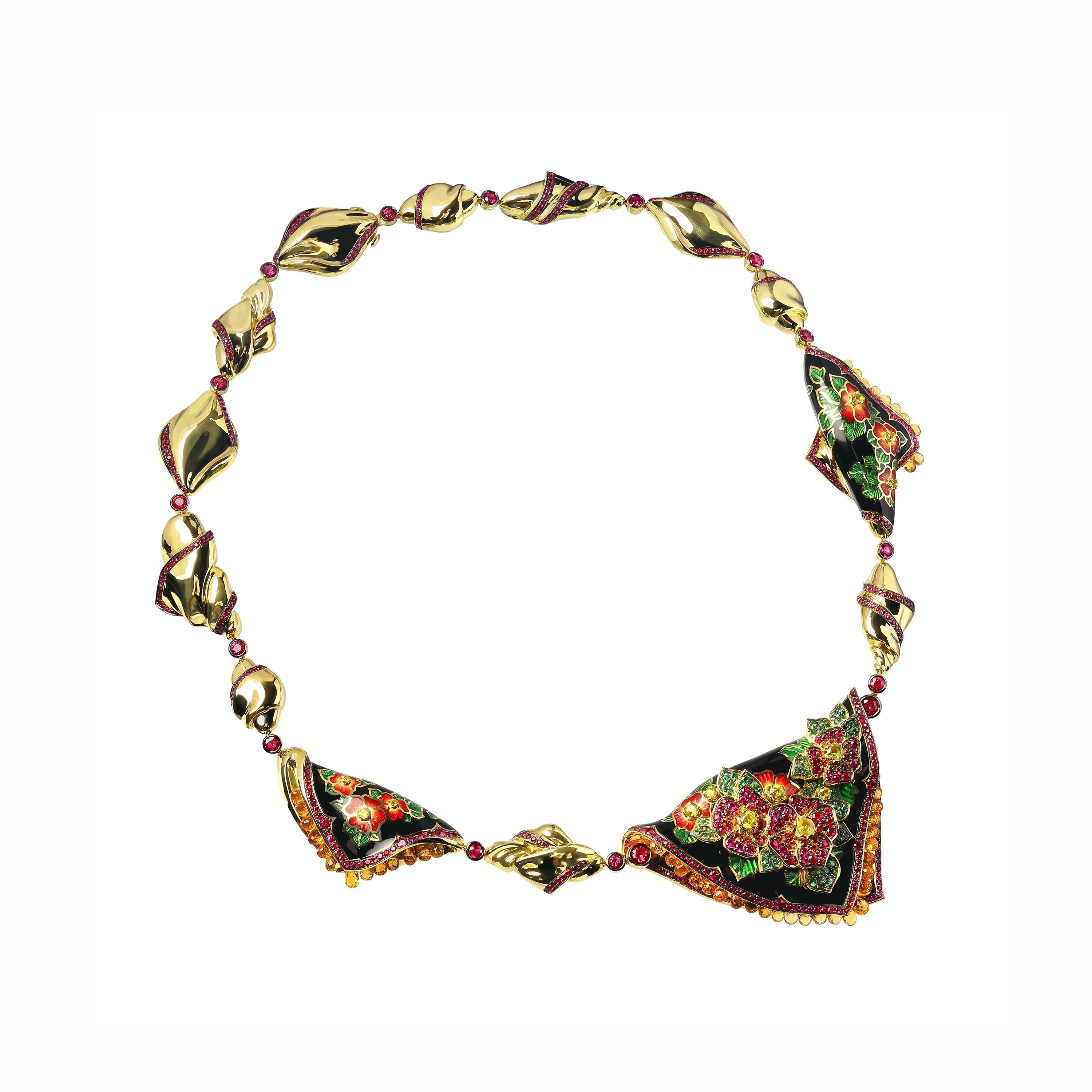 Sapphire Ruby Tsavorite Enamel A'la Russe Necklace
What do you know about Pavlovo Posad shawls? This is a large part of Russian culture, which originated in the 17th century. They are large patterned scarves, which are usually presented as a gift to