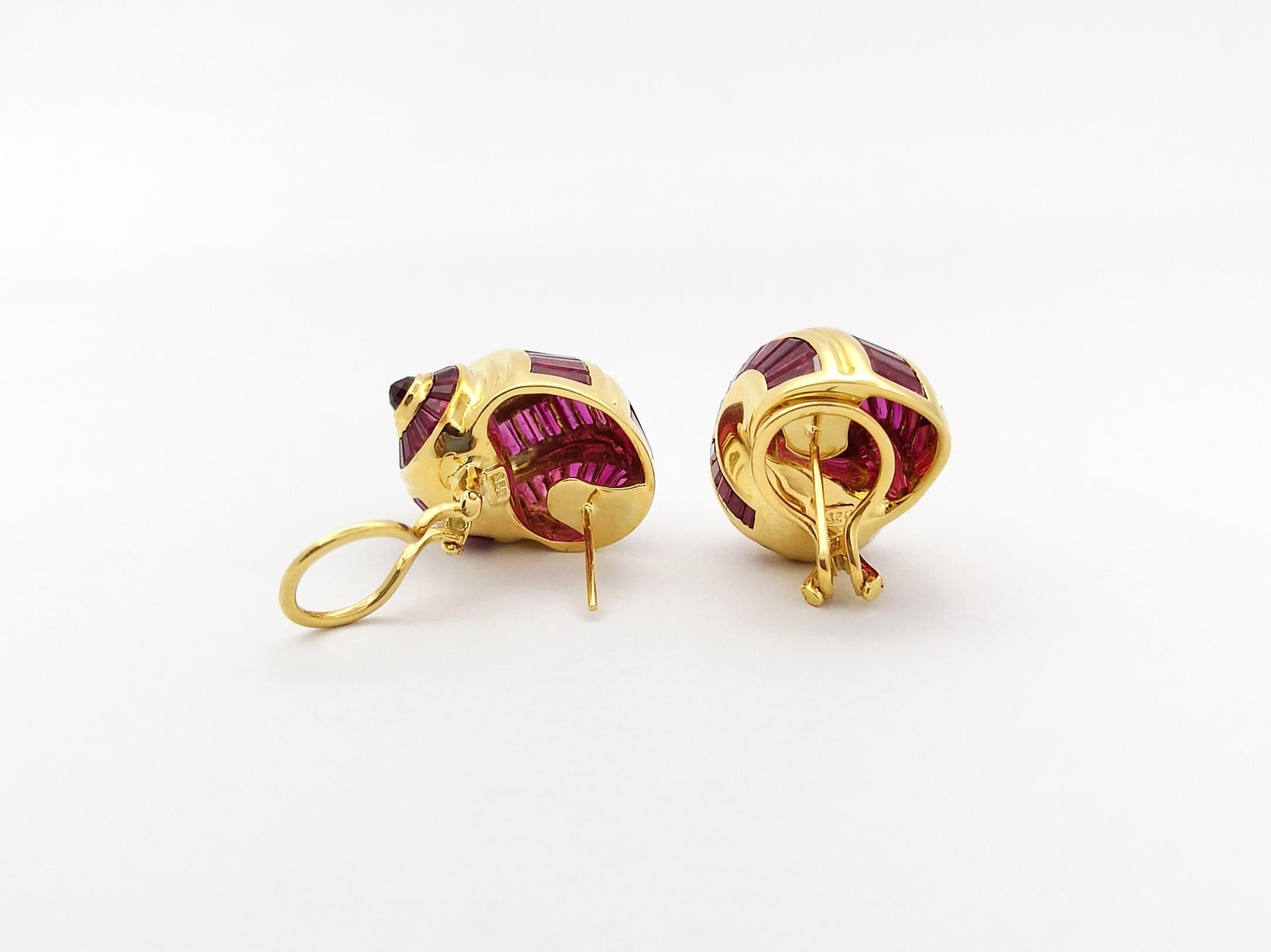 Ruby Sea Shell Earrings set in 18K Gold Settings For Sale 4