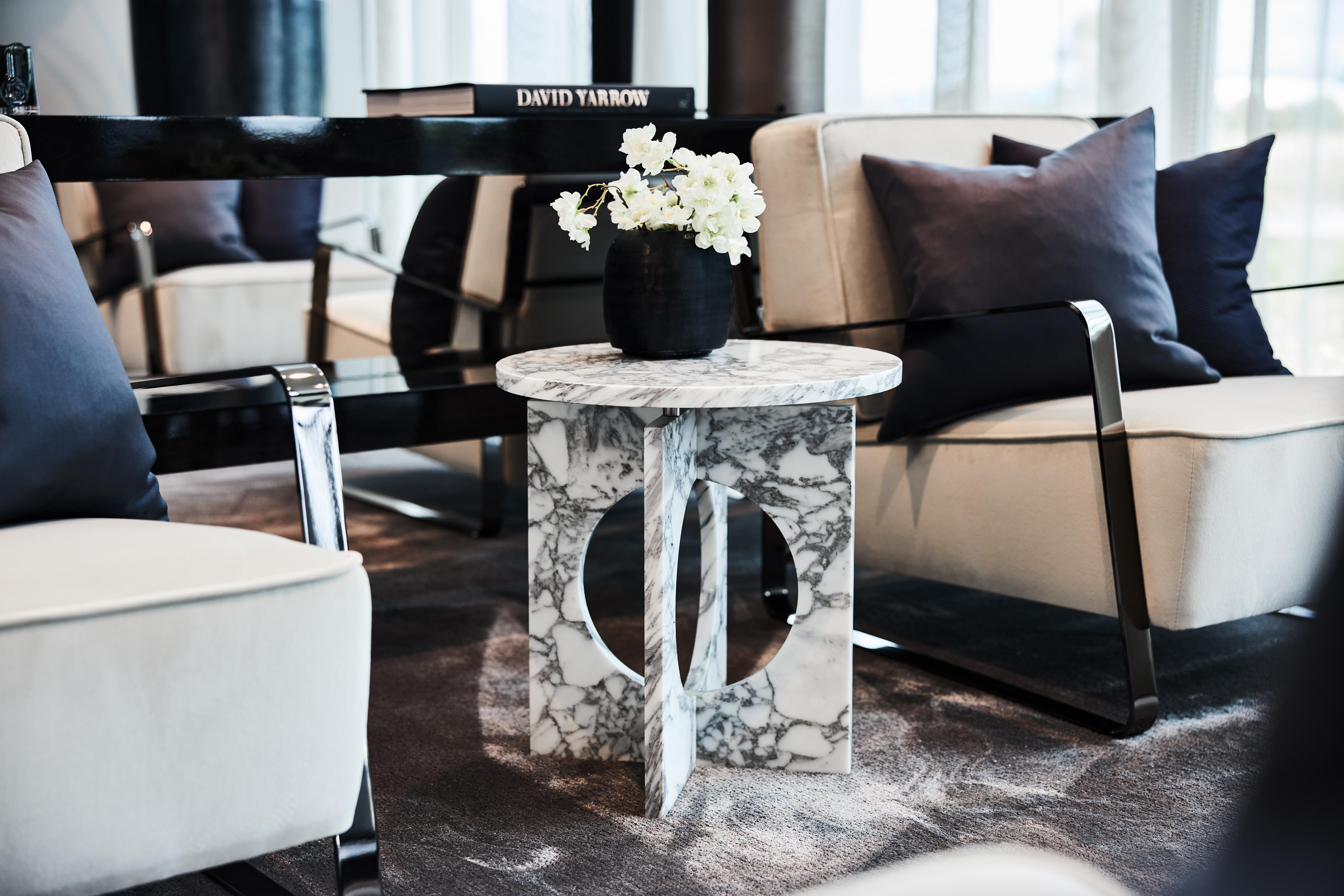 Ruby 01: This artisan made table is fully made of special selected Italian marble. This new product is produced by craftsmen who are leading experts in their area of expertise. Available in full marble, marble + high-gloss or marble + soft