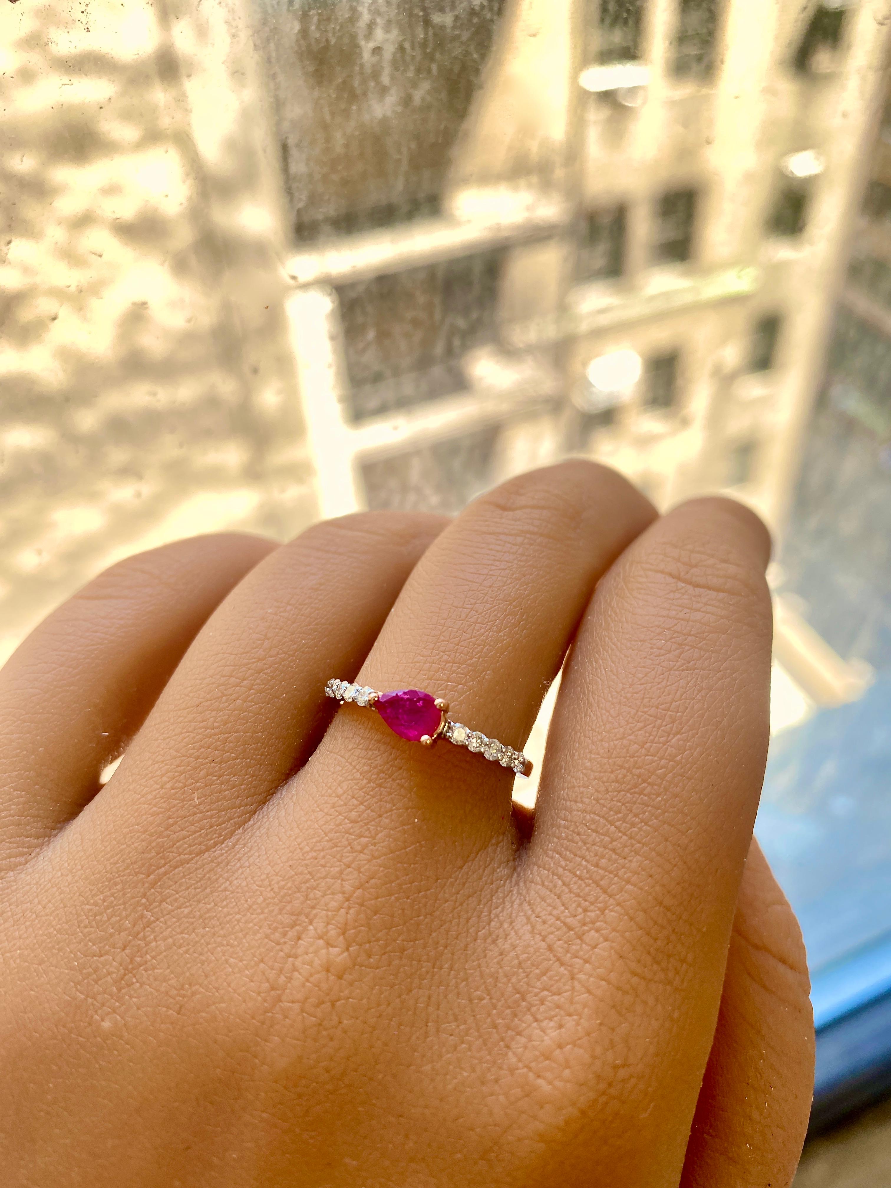 Ruby Solitaire Ring with Natural Round Diamonds, 14k Solid Rose Gold, Stackable In New Condition For Sale In New York, NY