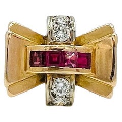 Ruby Square and White Diamond Round Ring in 18K Yellow Gold