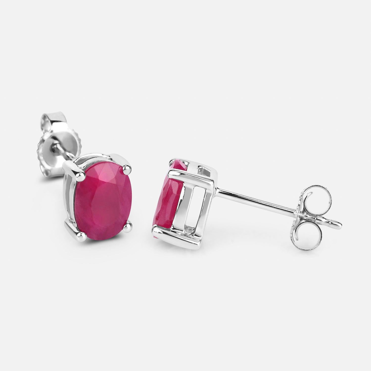 Ruby Stud Earrings 1.68 Carats 10K White Gold Excellent état - En vente à Punta Gorda, FL