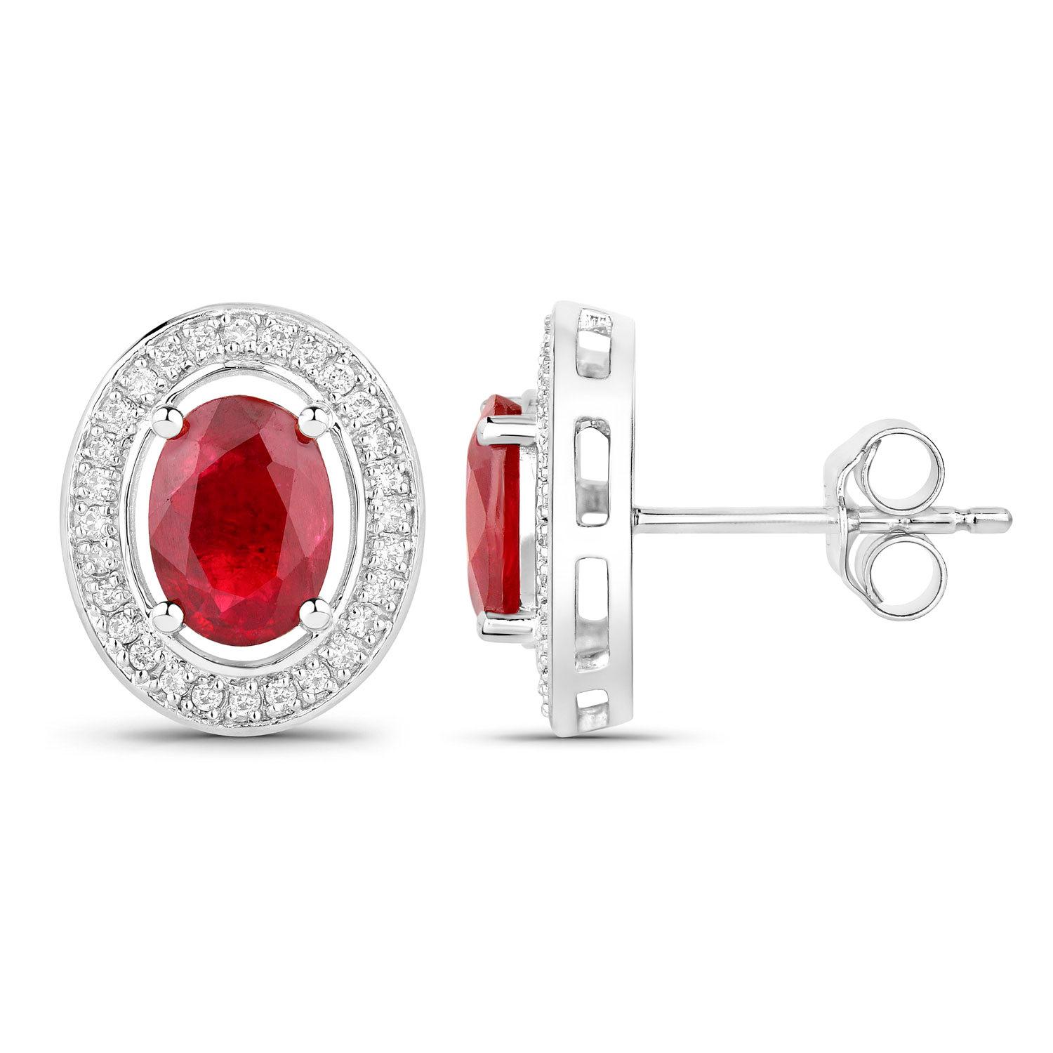 Contemporain Ruby Stud Earrings Halo Diamonds 2.1 Carats 14K White Gold en vente