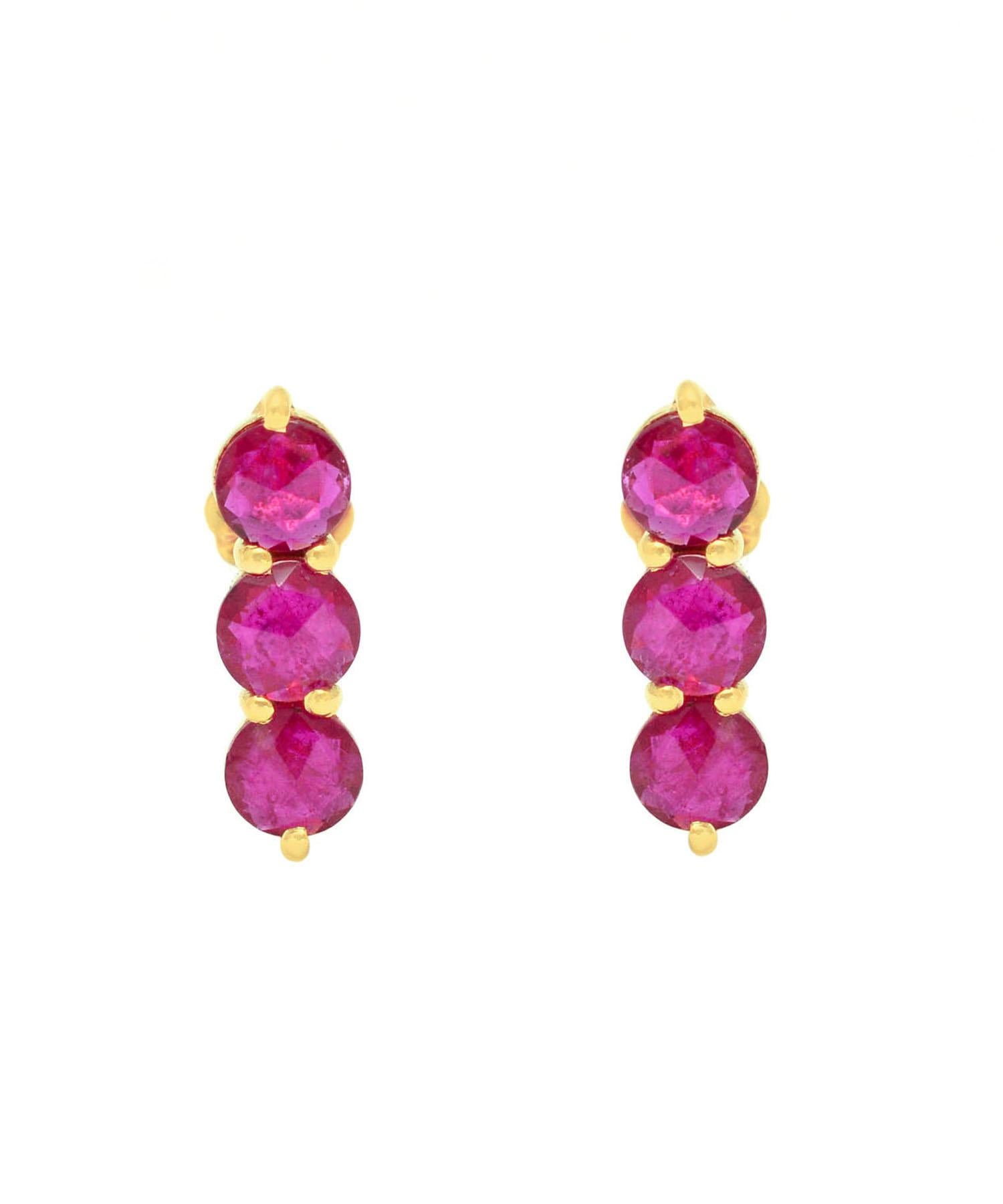 Brilliant Cut Ruby Stud Earrings with 14k Gold For Sale