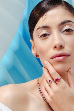 Pendientes de oro amarillo macizo de 18 quilates con diamantes y halo de rubíes Regalo para ella