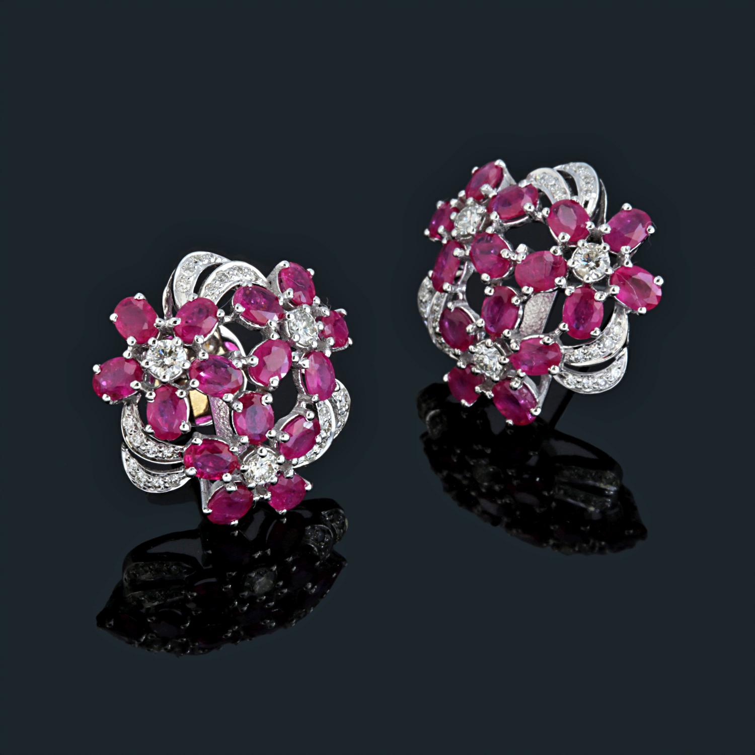 Brilliant Cut Ruby Stud Earrings with Diamond in 18k Gold For Sale