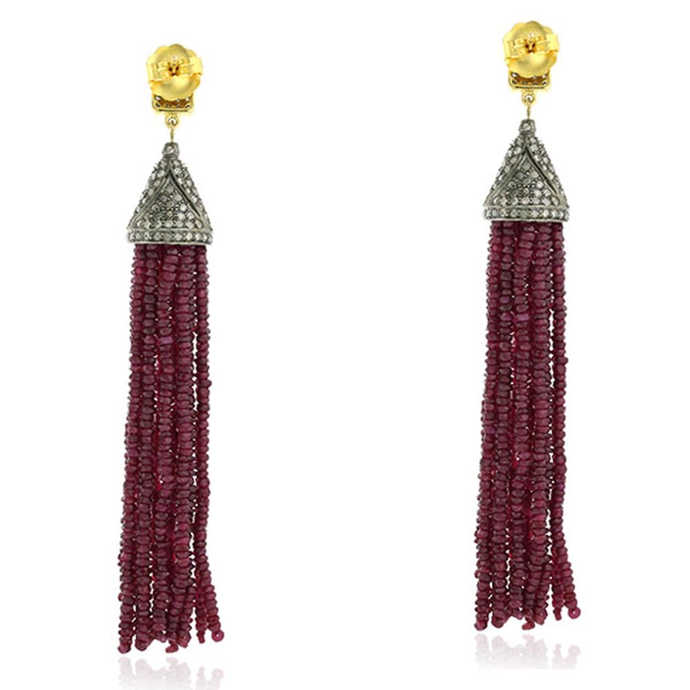 Art déco Boucles d'oreilles pendantes à pompon en rubis avec diamants en or jaune 18 carats et argent en vente