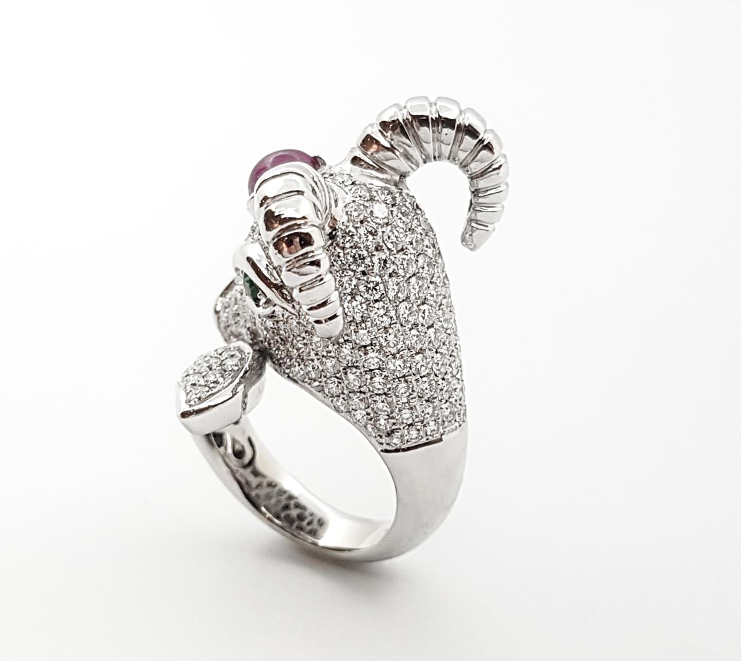 Anillo GOAT de oro blanco de 18 quilates con rubí, turmalina y diamantes en venta 10