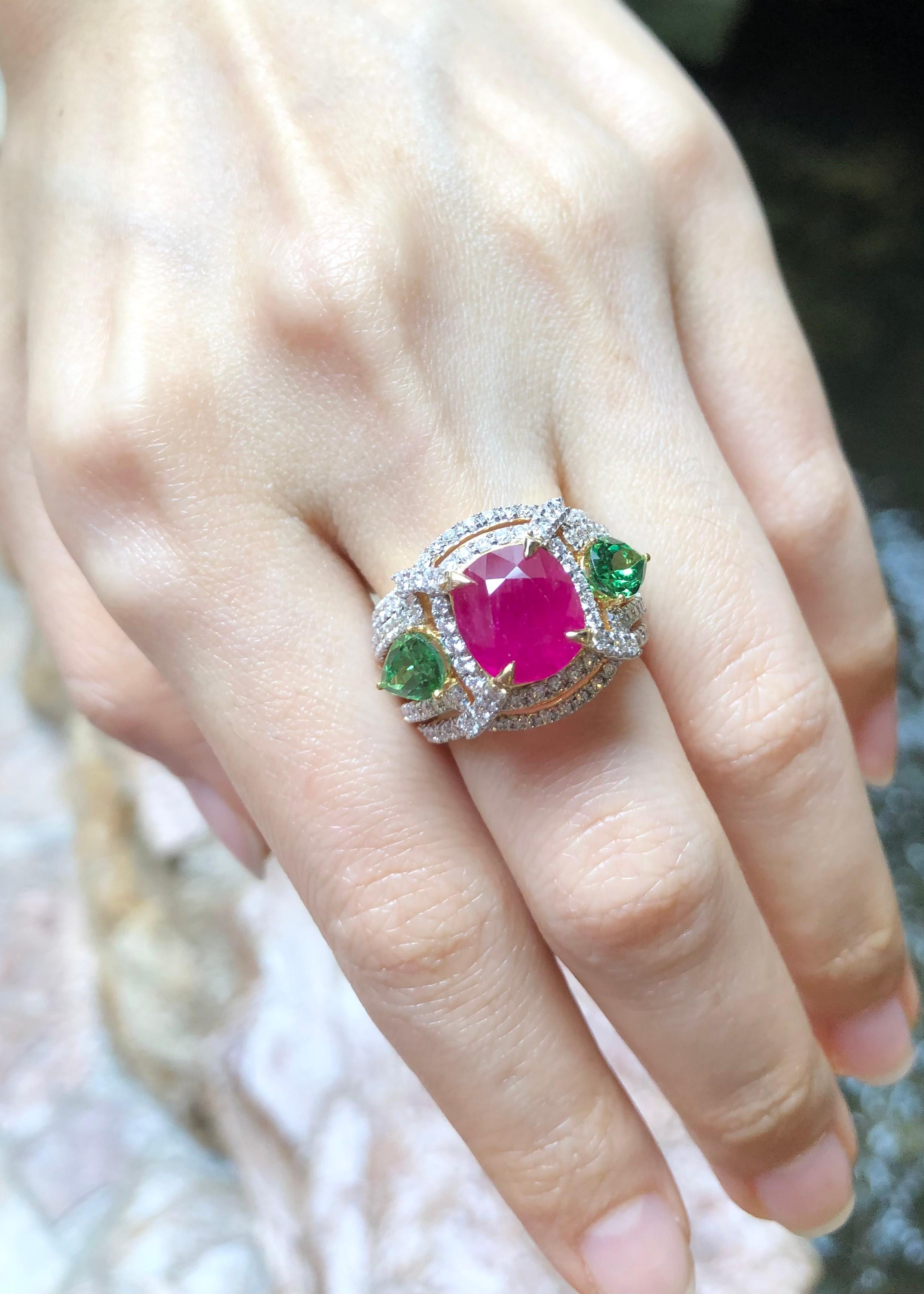 Women's Ruby, Tsavorite and Diamond Ring Set in 18k Gold Settings For Sale