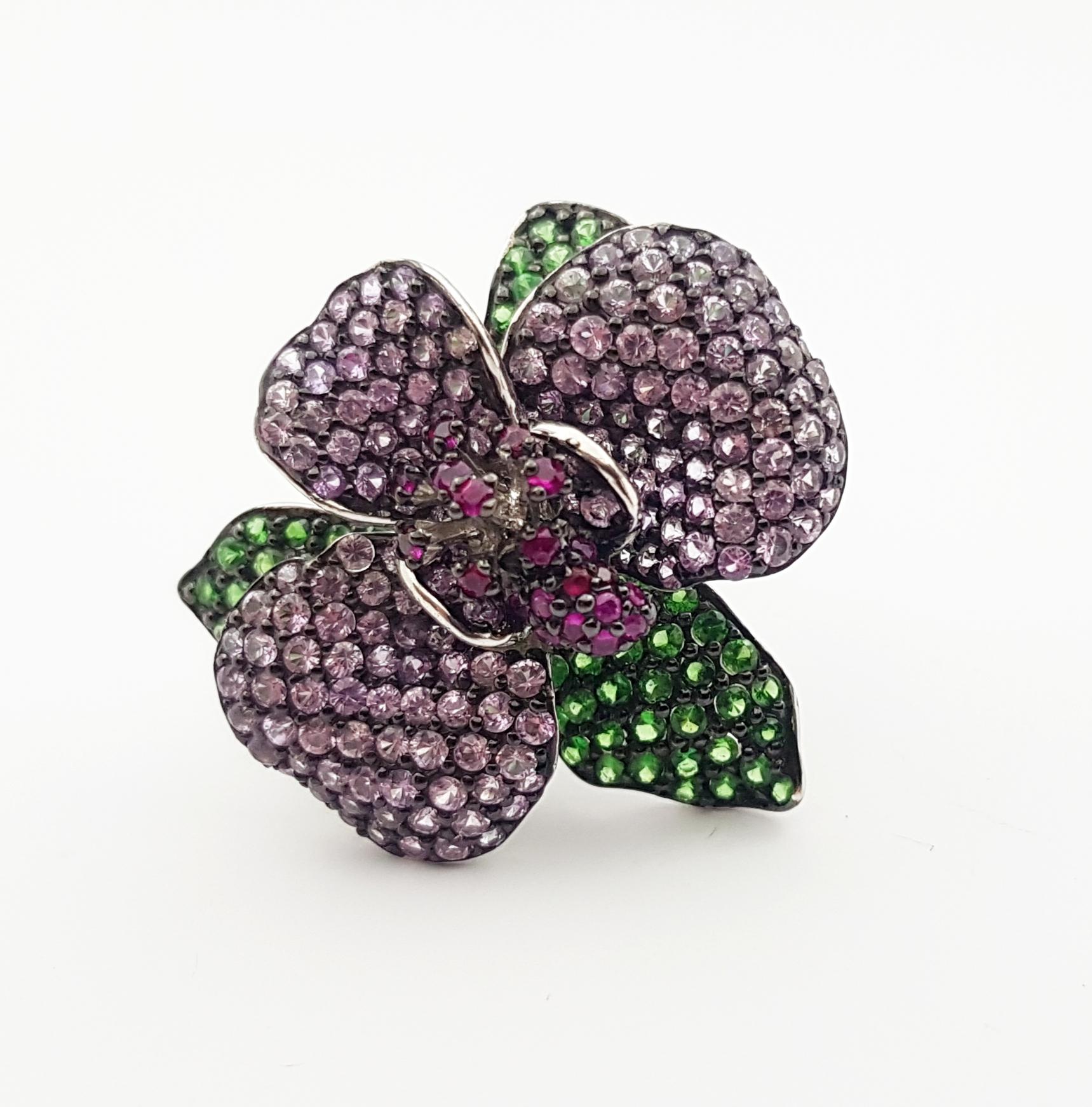 Contemporary Ruby, Tsavorite and Pink Sapphire Ring set in Silver Settings For Sale
