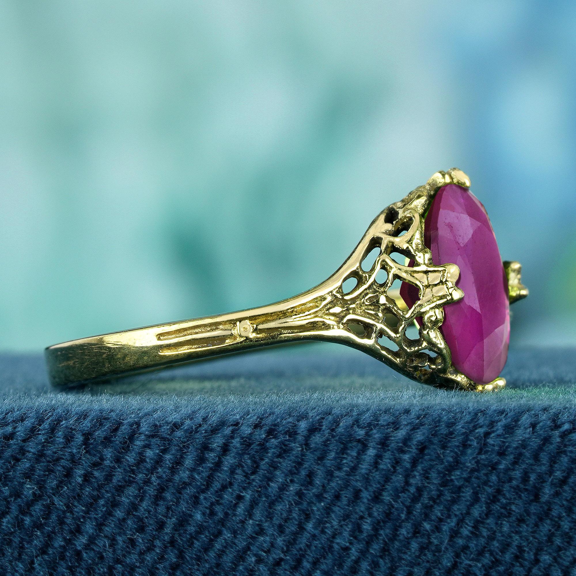 Taille ovale Bague solitaire filigrane de style vintage en or jaune massif 14 carats en vente
