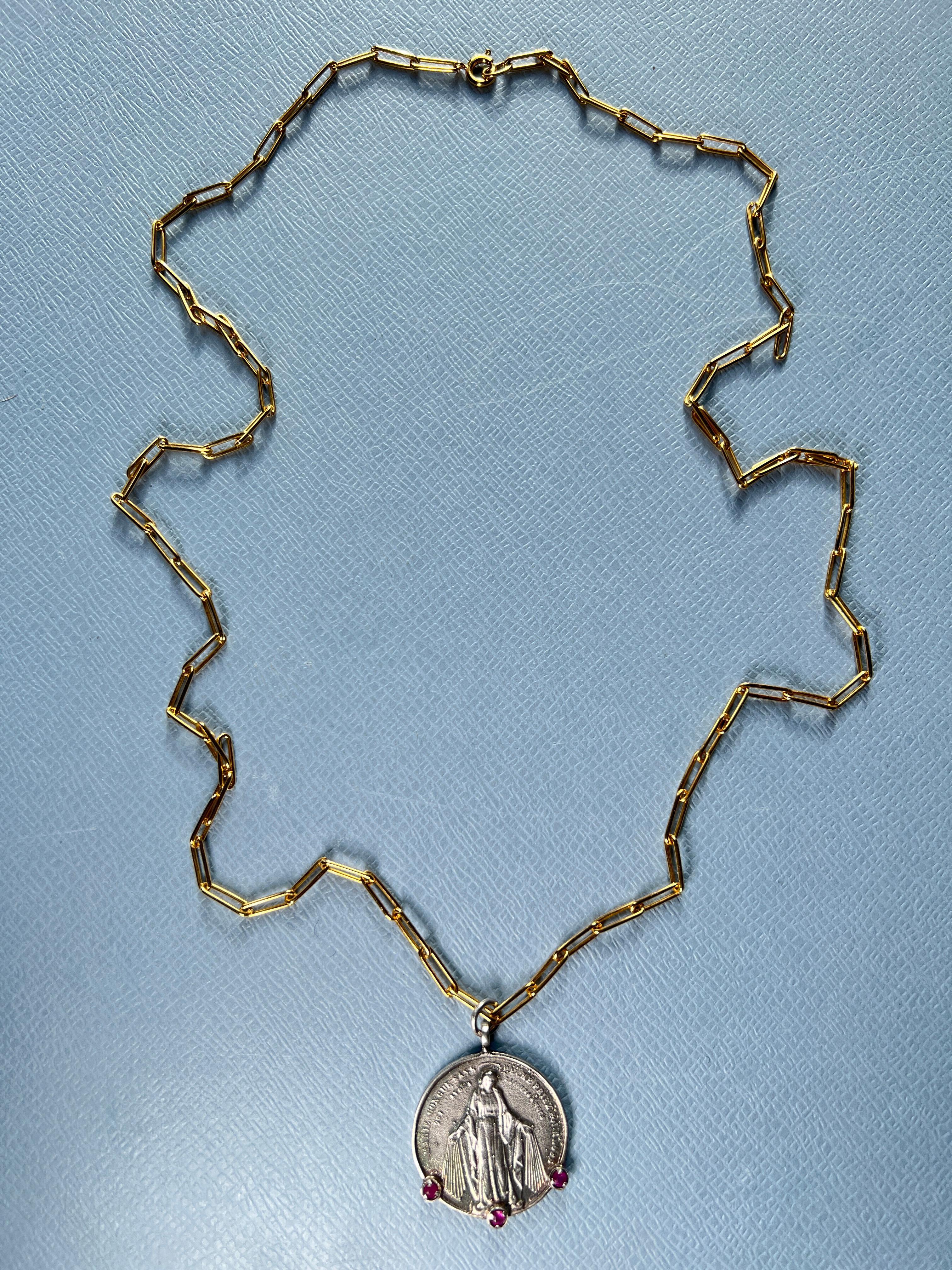Women's Virgin Mary Medal Chain Necklace For Sale