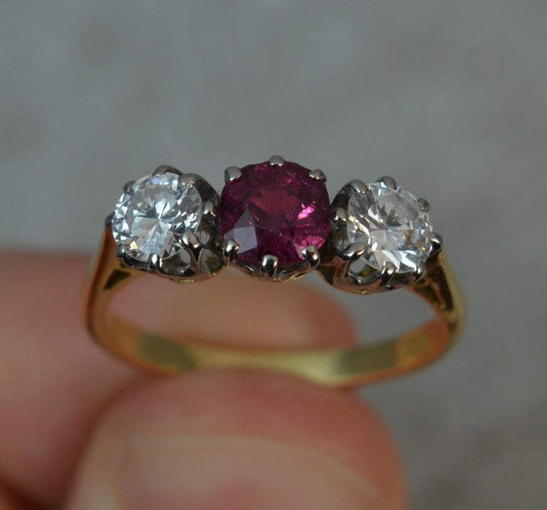 Ruby VS 0.9 Carat Diamond 18 Carat Gold Trilogy Ring For Sale at