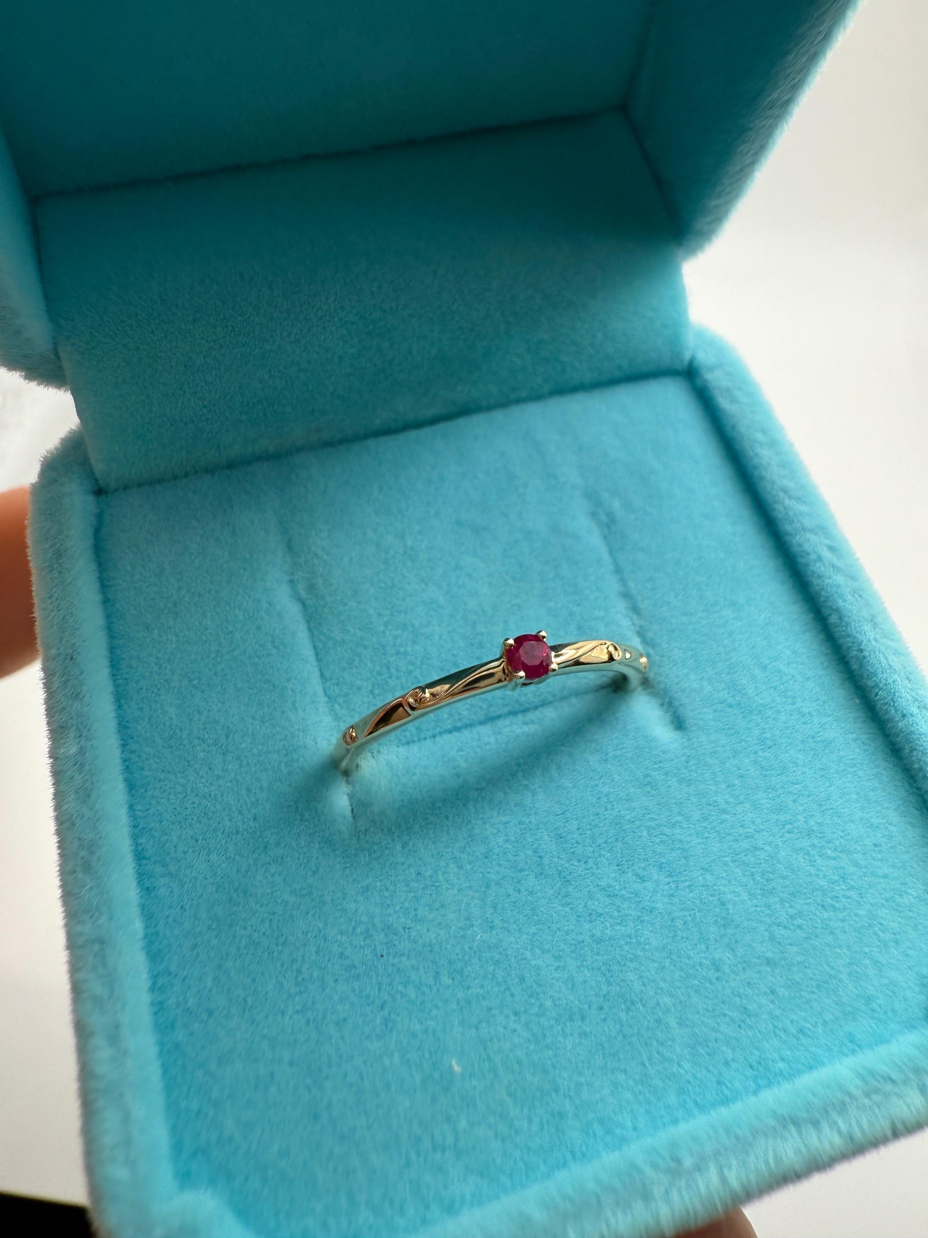 Anillo Ruby Wave talla 5.5 14KT oro amarillo Surf girl surfing Corte redondo en venta