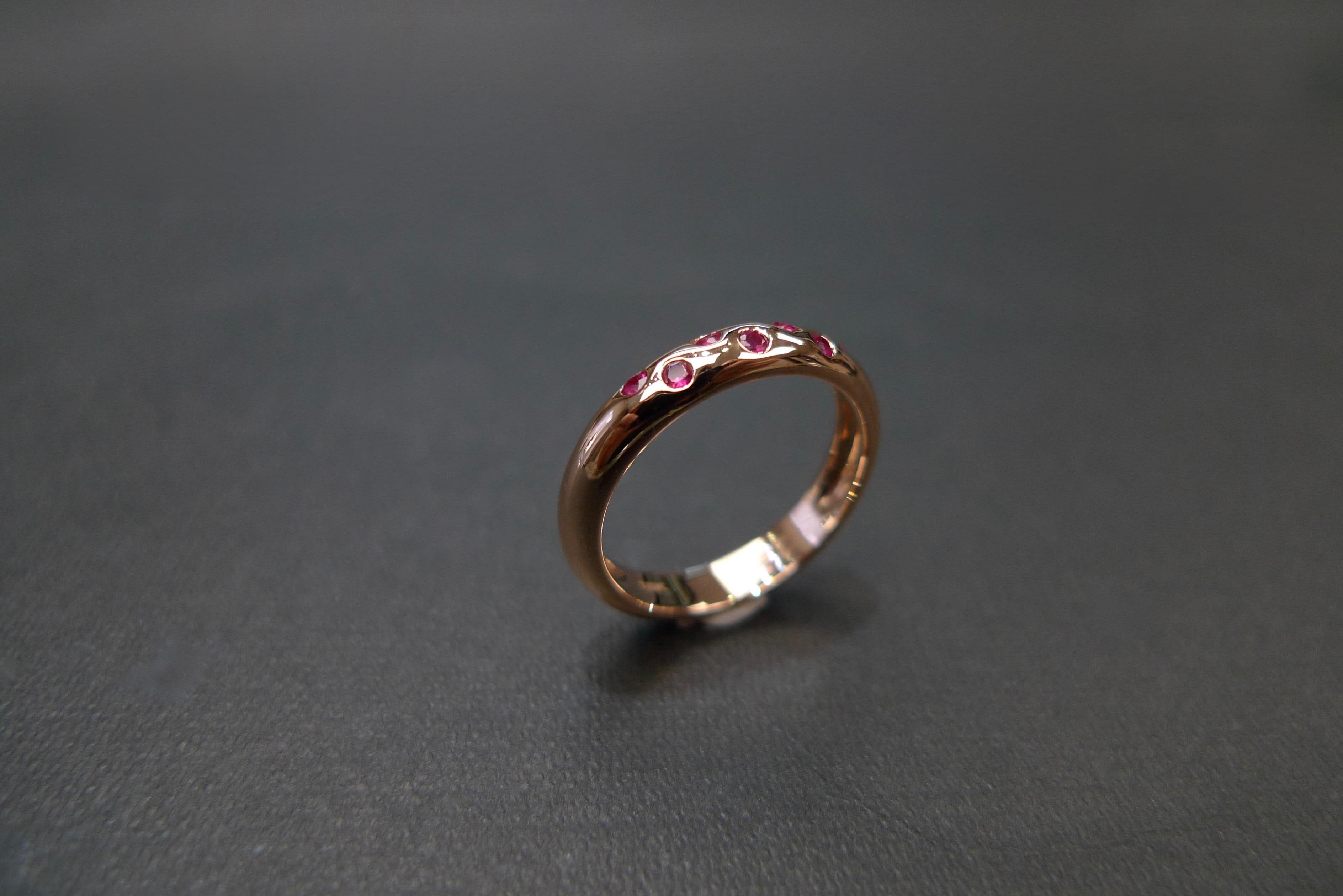En vente :  Anneau de mariage à pois en or rose 18 carats et rubis 3