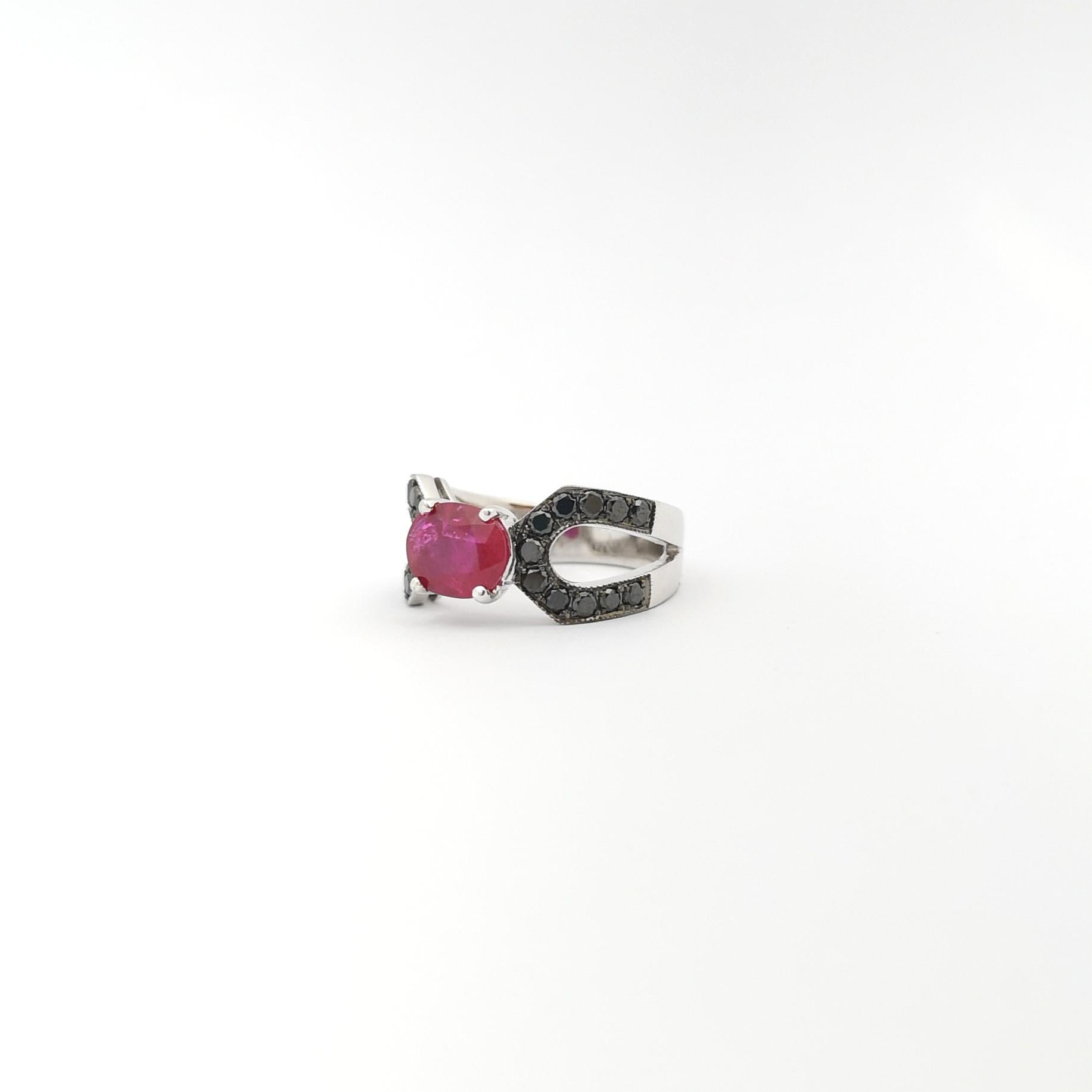Ruby with Black Diamond Ring set in 18K White Gold Settings For Sale 6
