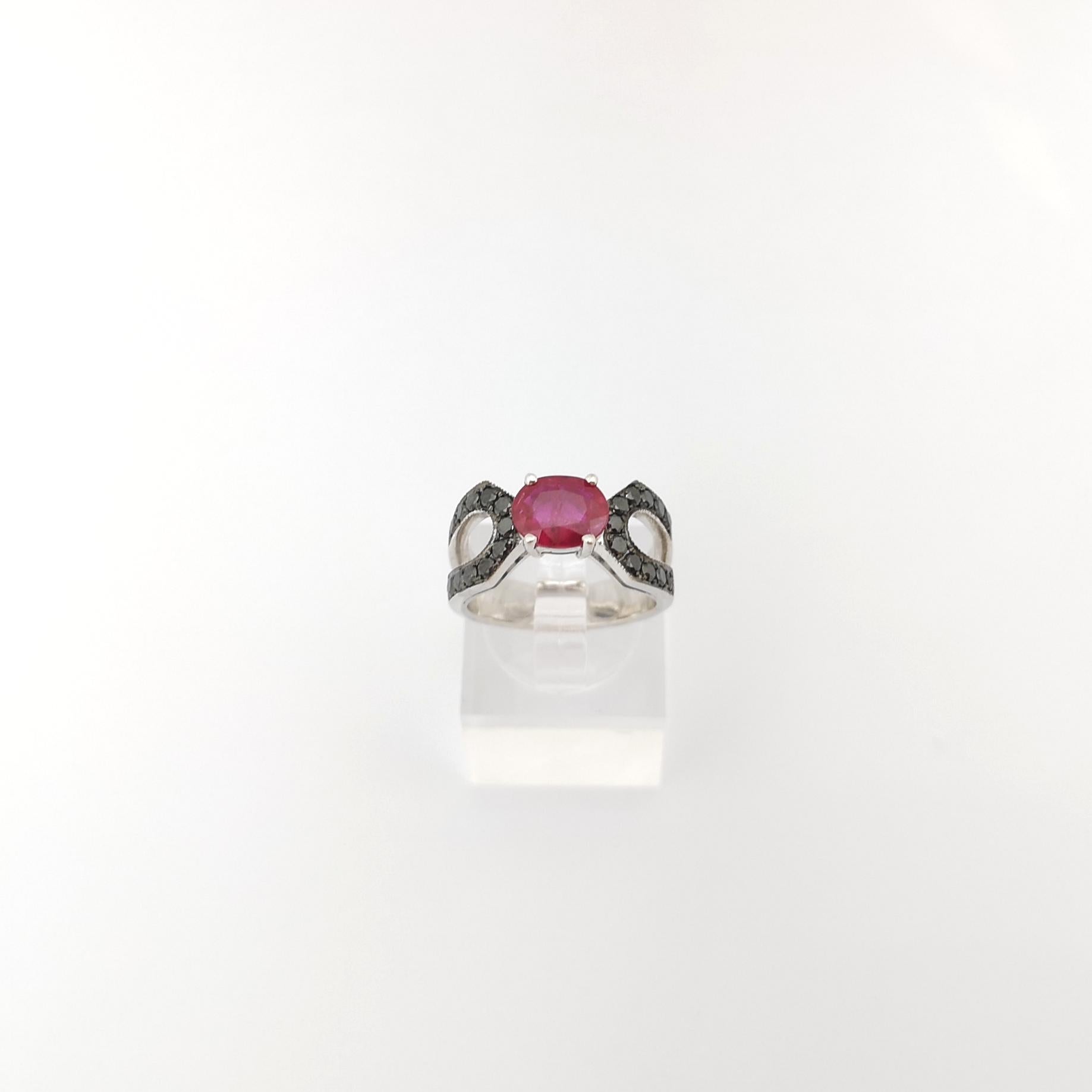 Ruby with Black Diamond Ring set in 18K White Gold Settings For Sale 8