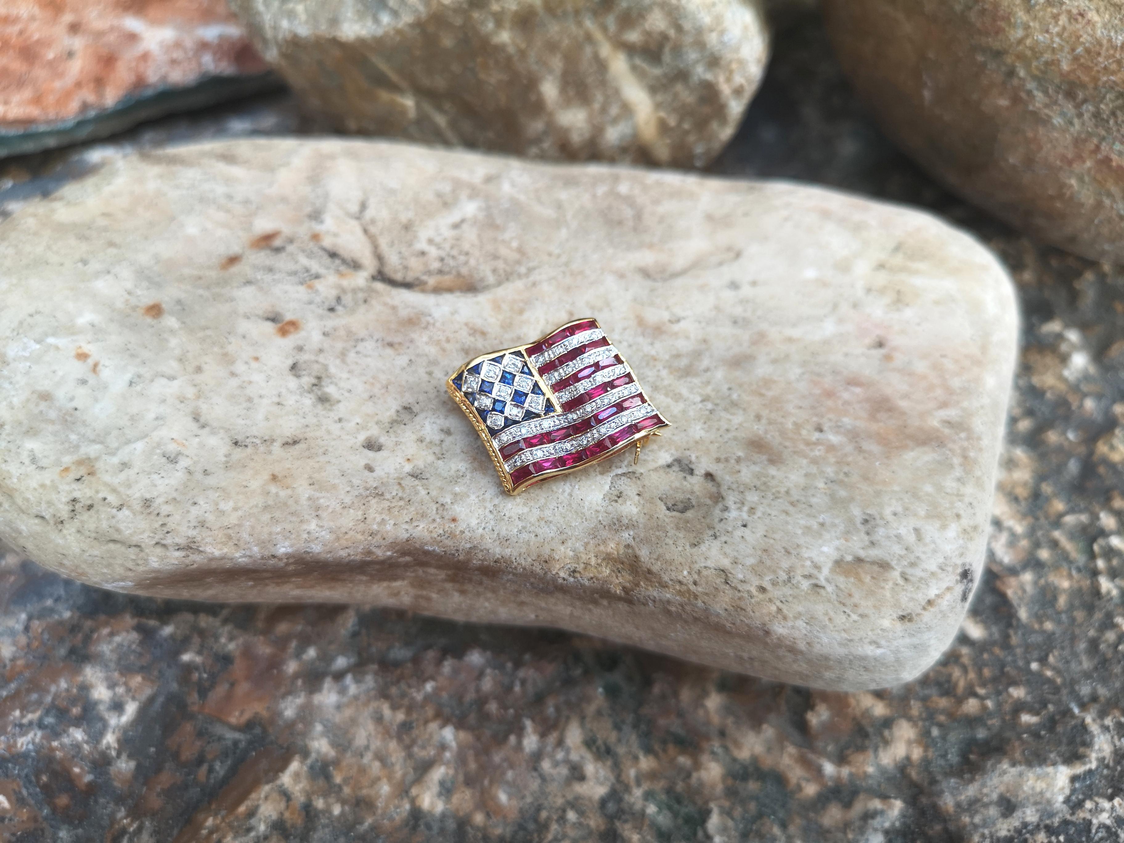 Contemporary Ruby with Blue Sapphire and Diamond American Flag Brooch in 18K Gold For Sale