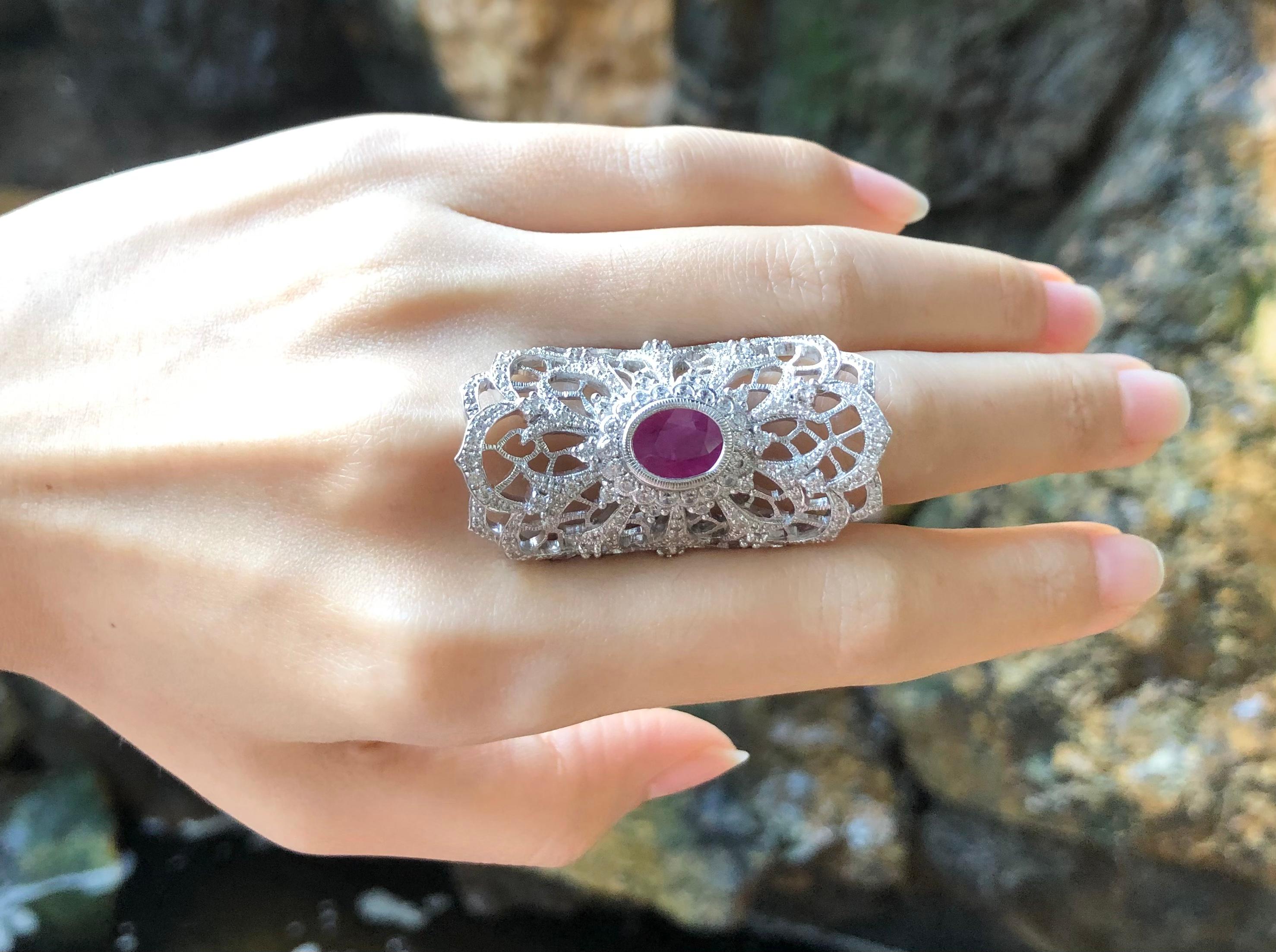da uomo o donna Anello con rubino e zirconi con montatura in argento in vendita