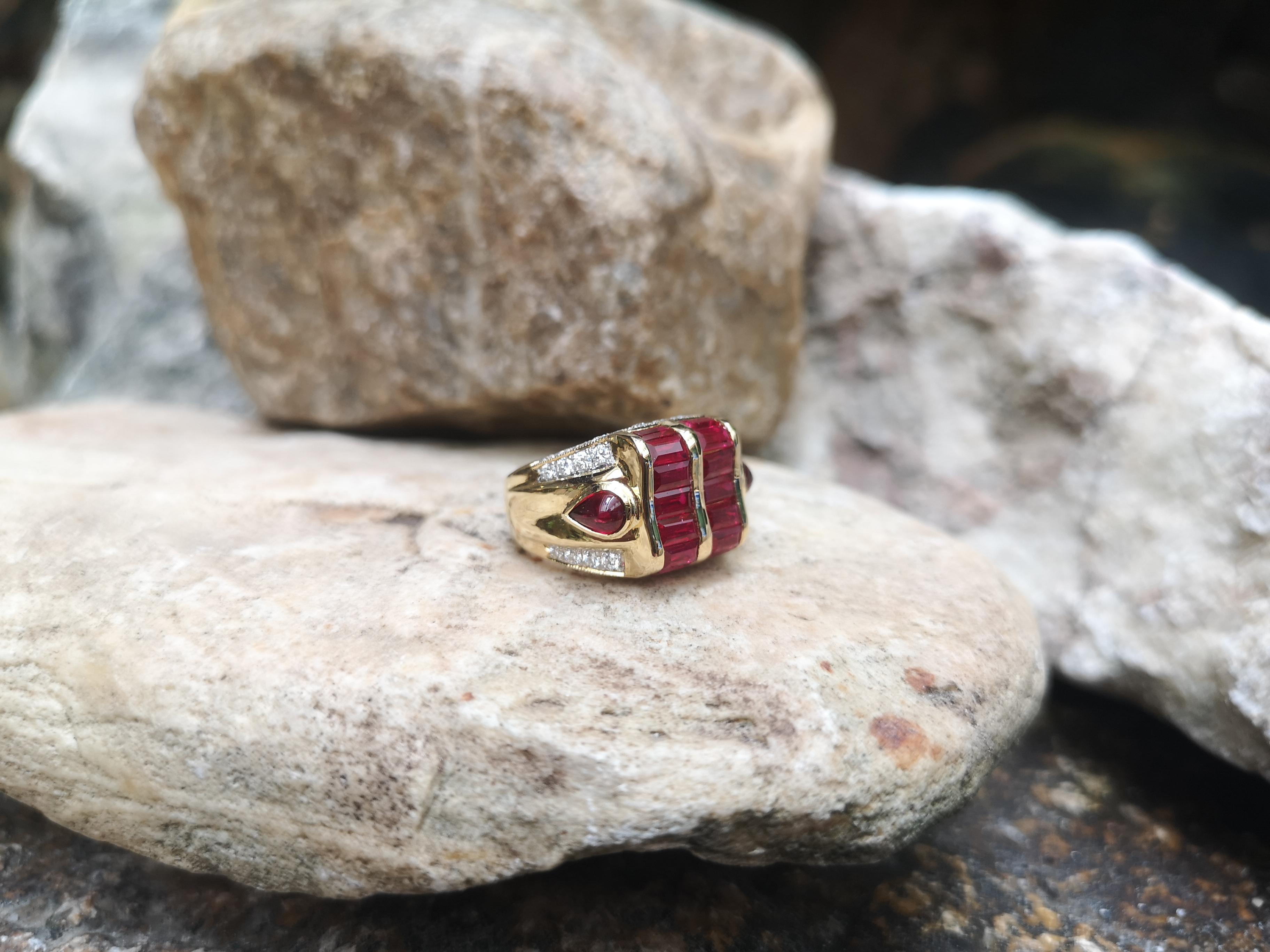 Art Deco Ruby with Diamond and Cabochon Ruby Ring Set in 18 Karat Gold Settings For Sale