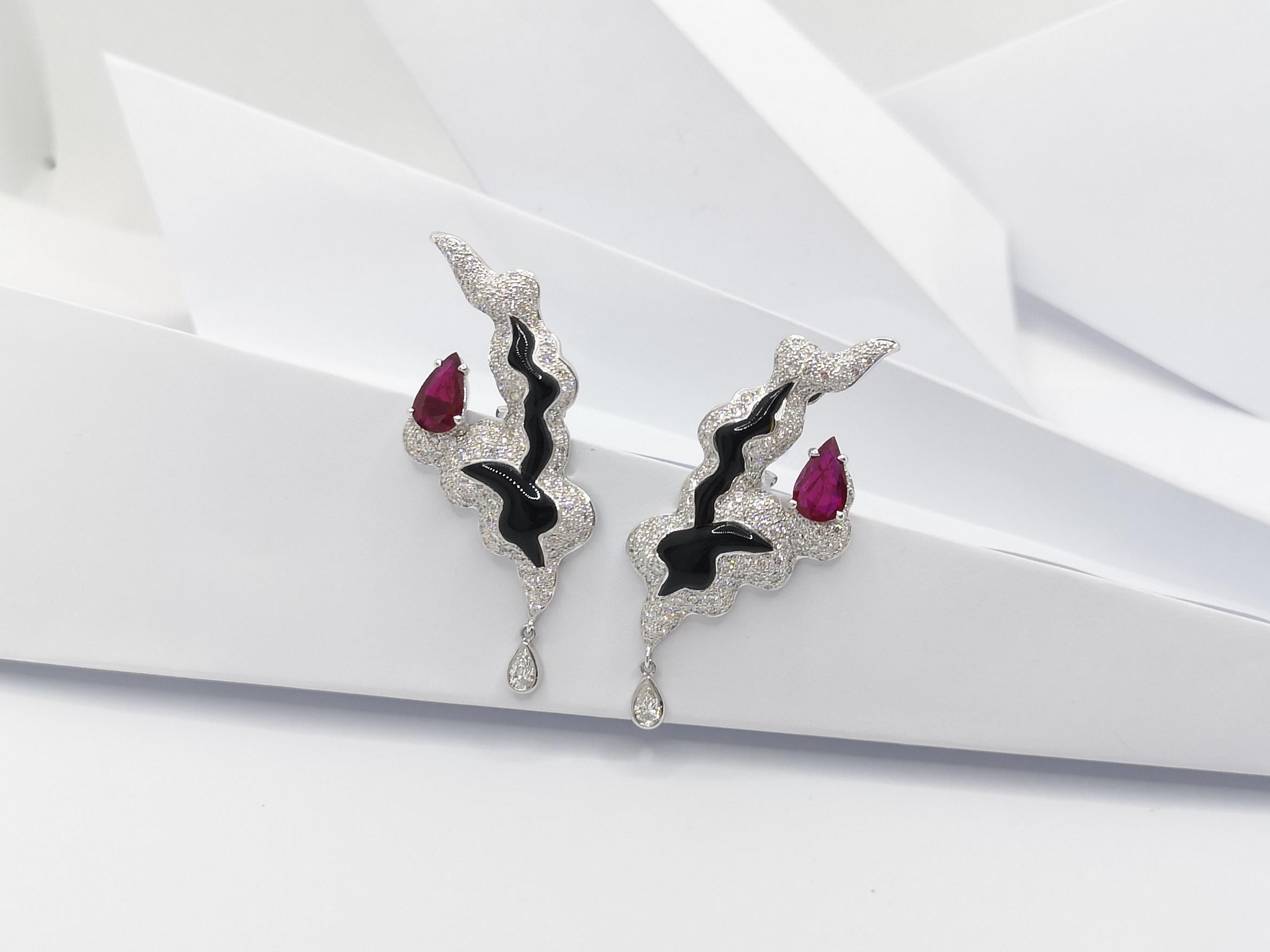 Ruby with Diamond and Onyx Earrings Set in 18 Karat White Gold Settings In New Condition For Sale In Bangkok, TH