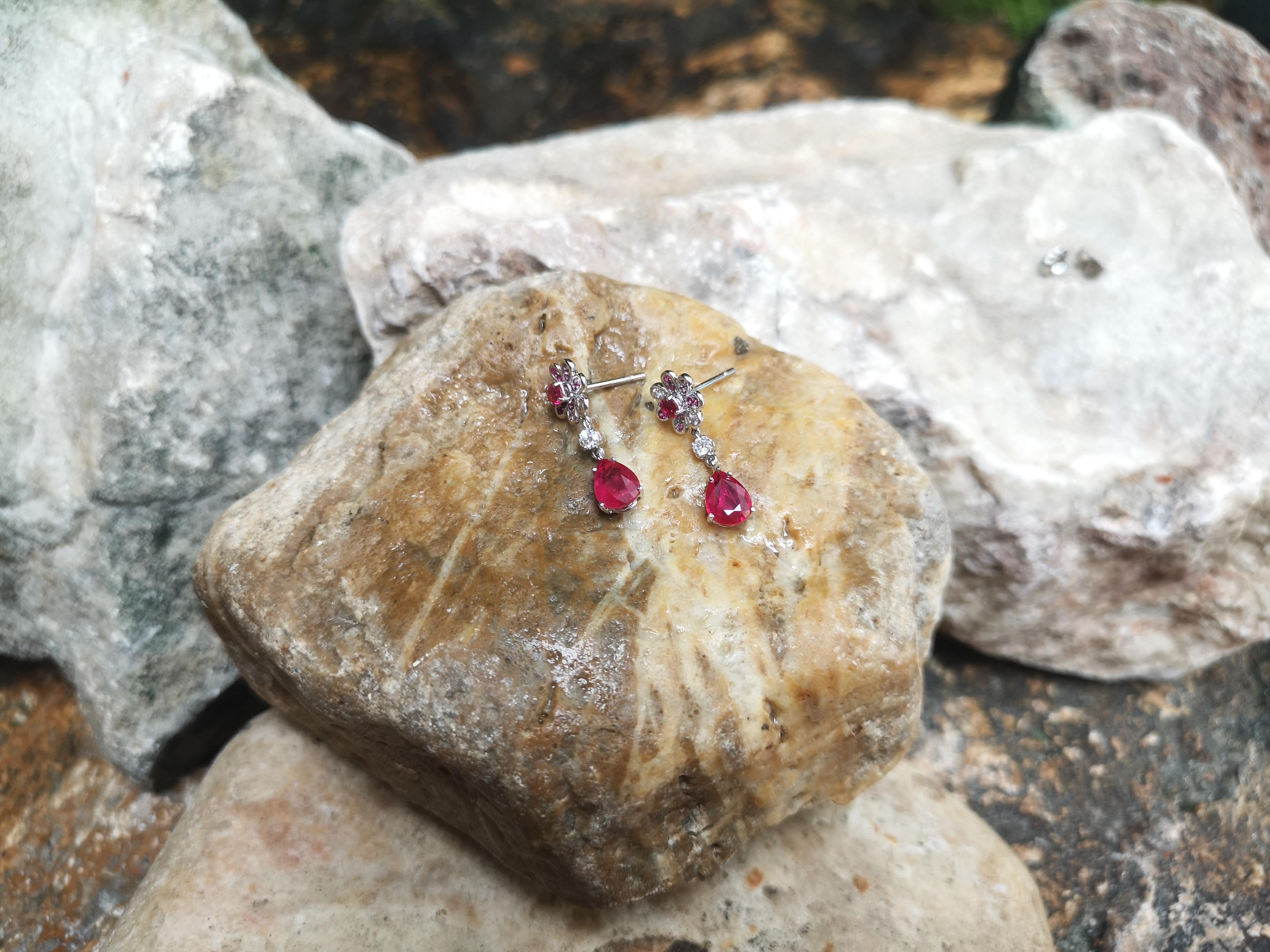 Contemporary Ruby with Diamond and Pink Sapphire Flower Earrings Set in 18 Karat White Gold For Sale