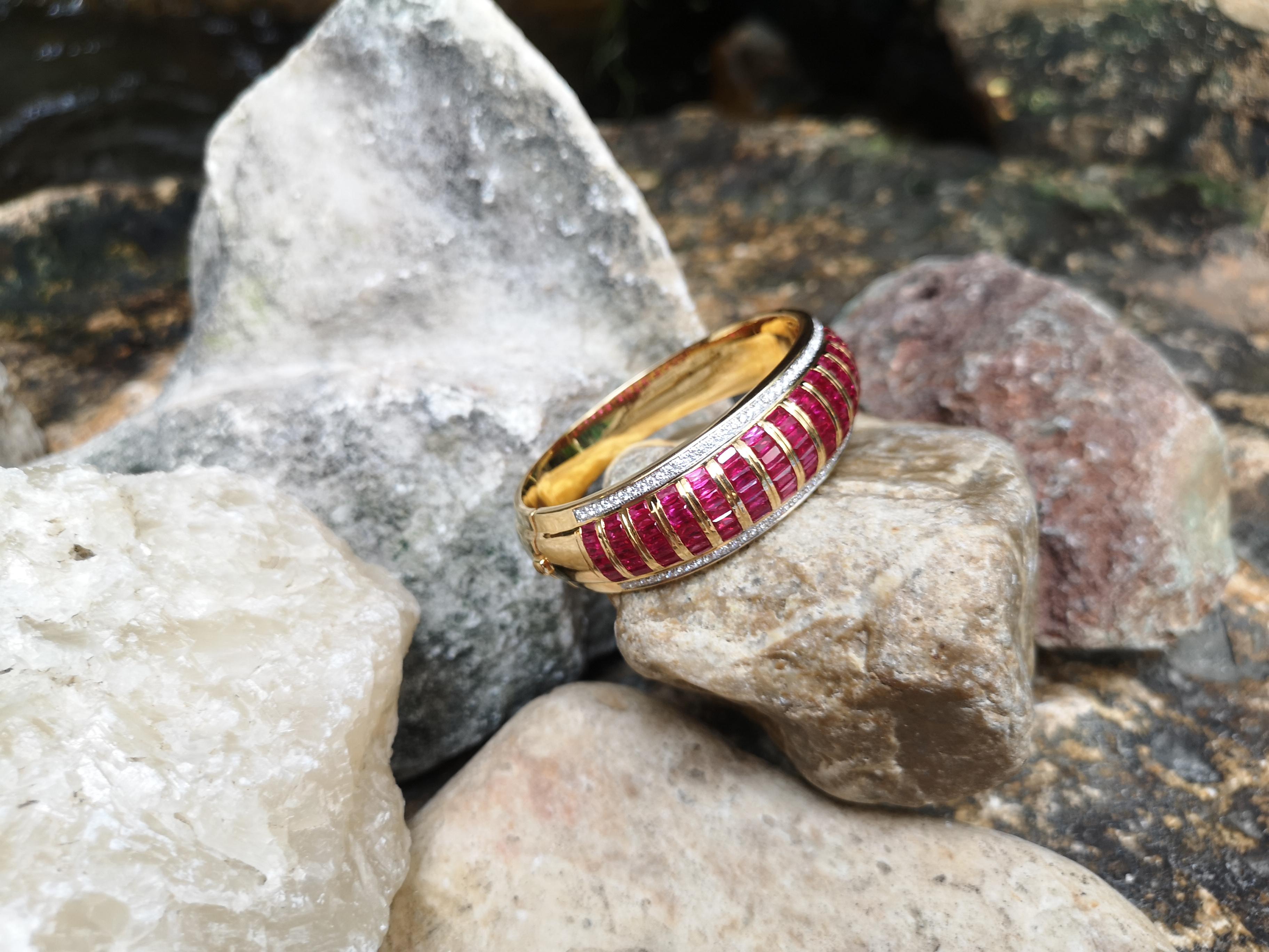 Ruby with Diamond Bangle Set in 18 Karat Gold Settings For Sale 3