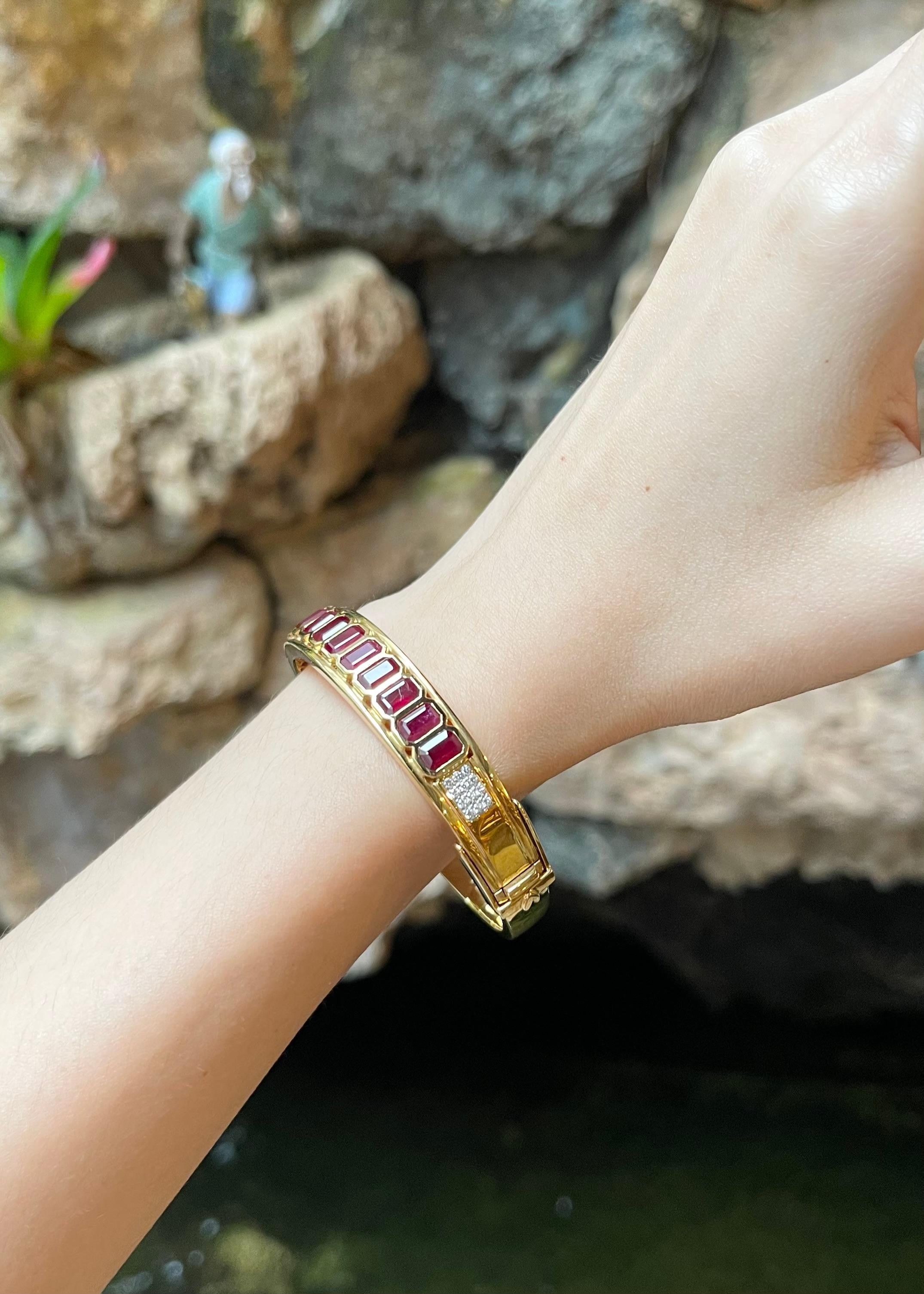 Contemporary Ruby with Diamond Bangle set in 18K Gold Settings For Sale
