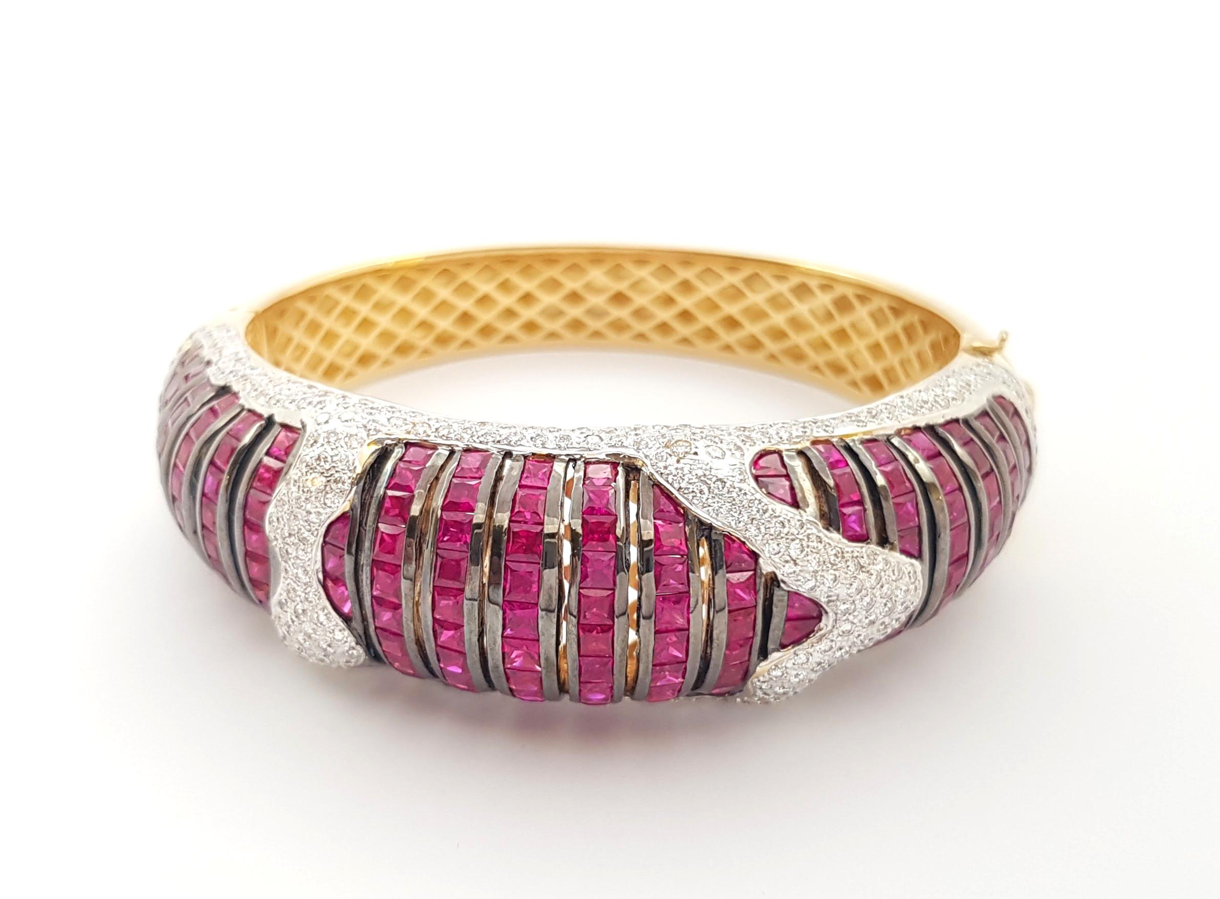 Femenino o masculino Brazalete de rubí con diamantes engastado en oro de 18 quilates en venta