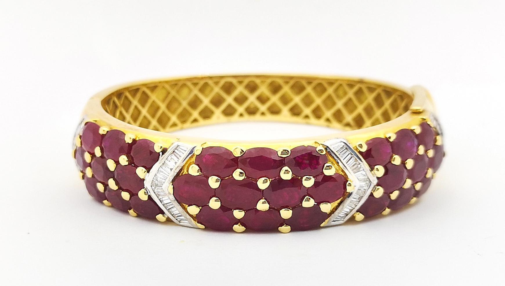 De las mujeres Brazalete de rubí con diamantes engastado en oro de 18 quilates en venta