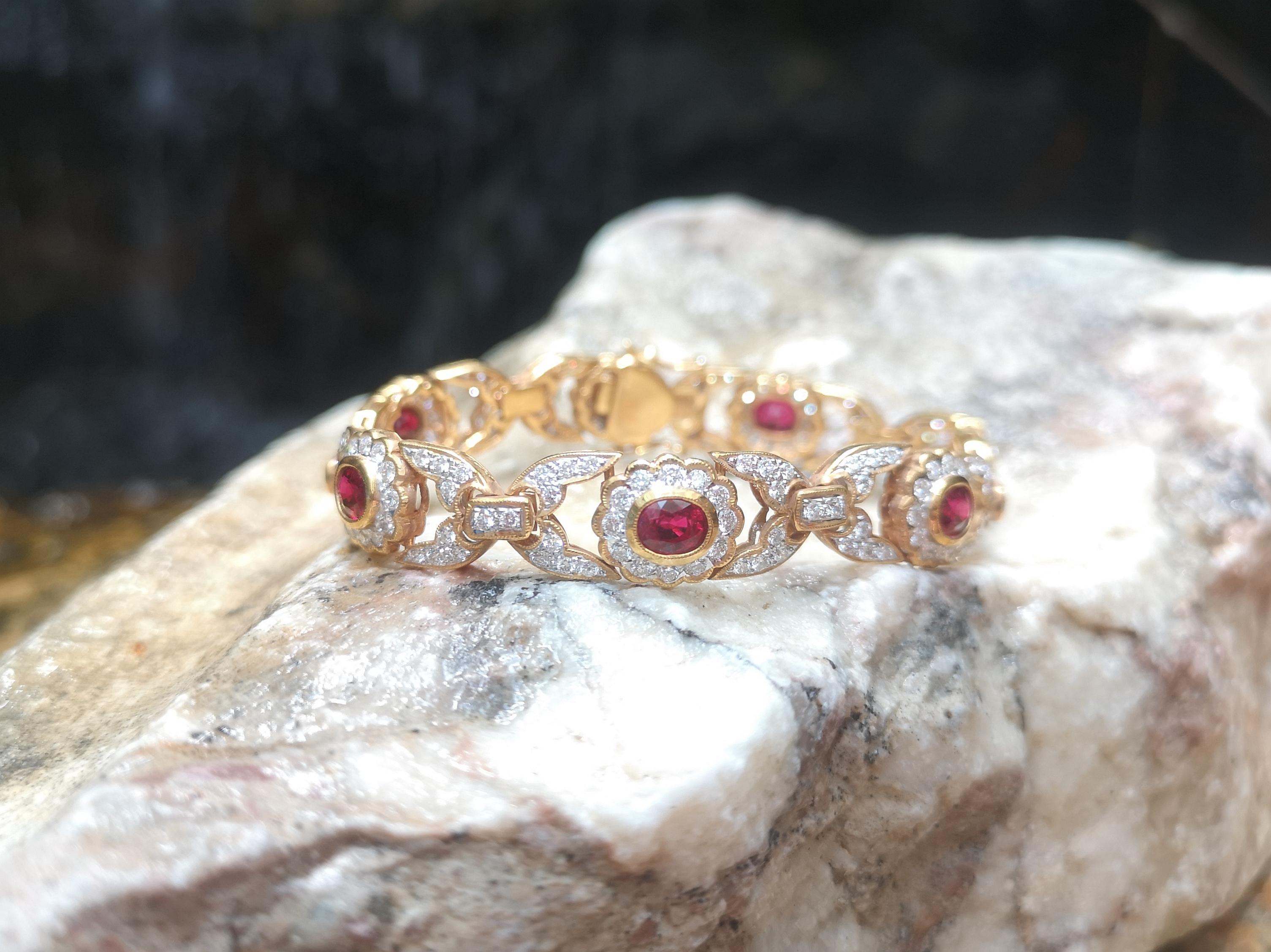 Women's Ruby with Diamond Bracelet Set in 18 Karat Gold Settings For Sale