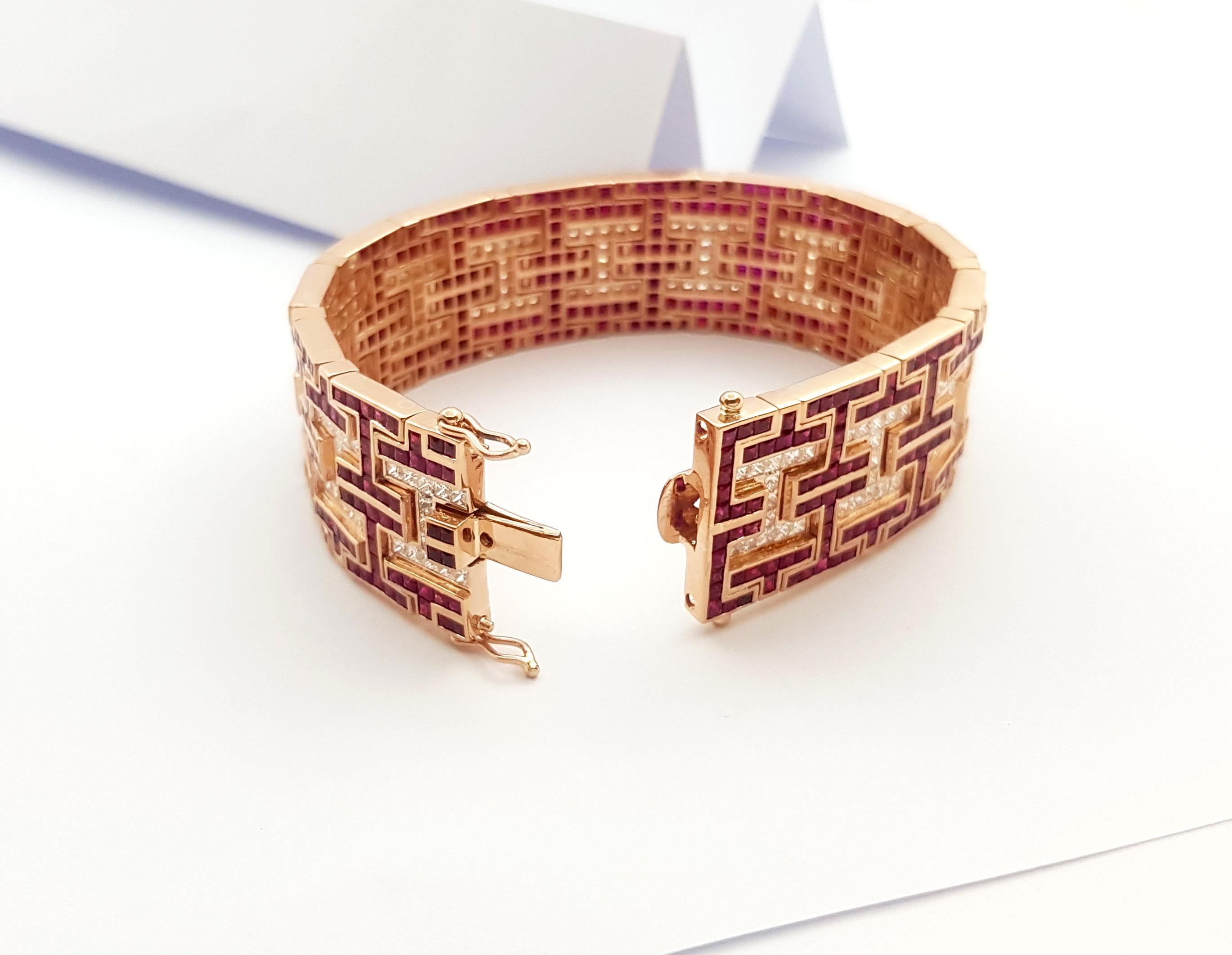 Pulsera de rubíes con diamantes engastada en oro rosa de 18 quilates en venta 4
