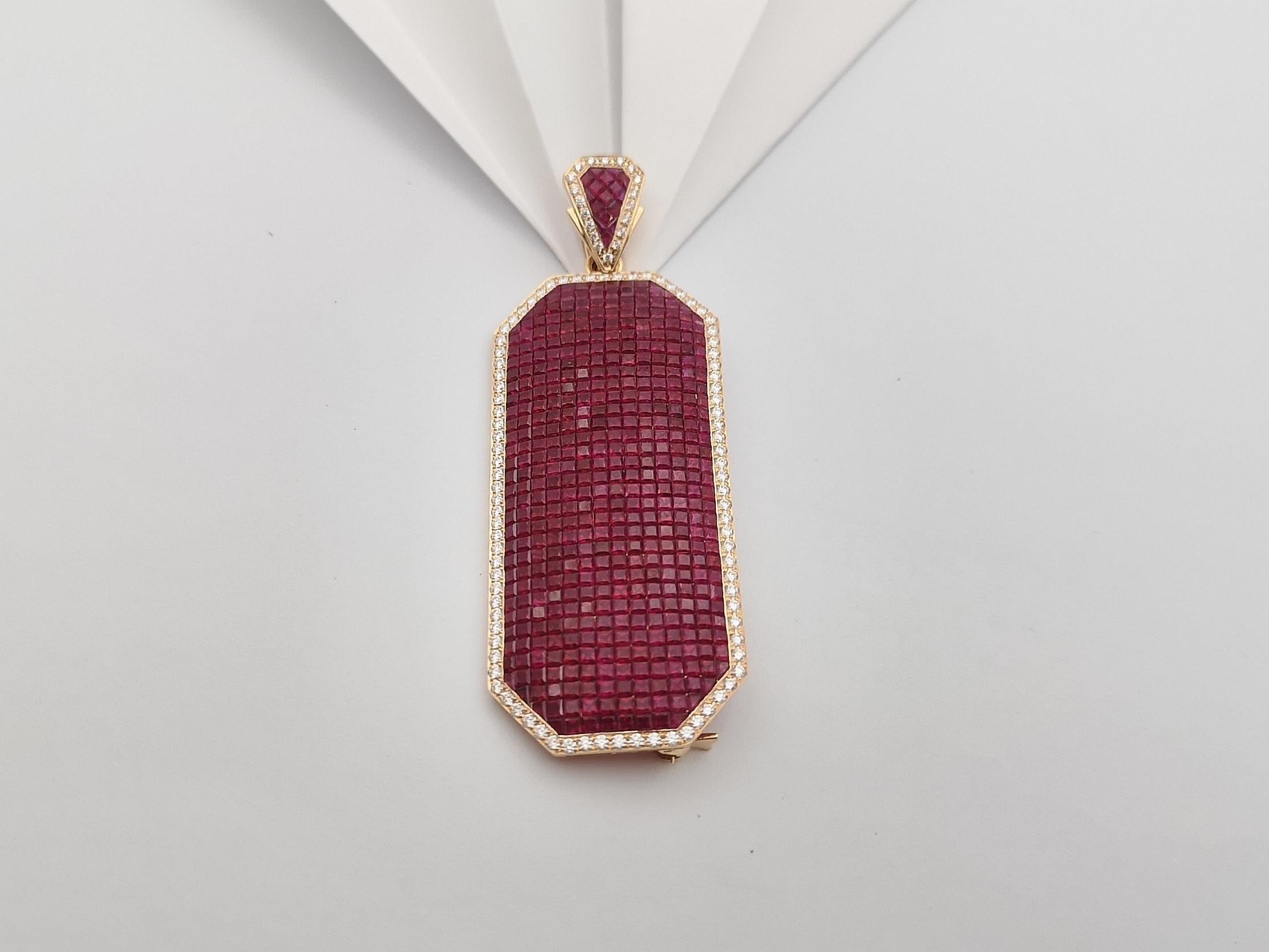 Ruby with Diamond Brooch/Pendant set in 18 Karat Rose Gold Settings For Sale 3