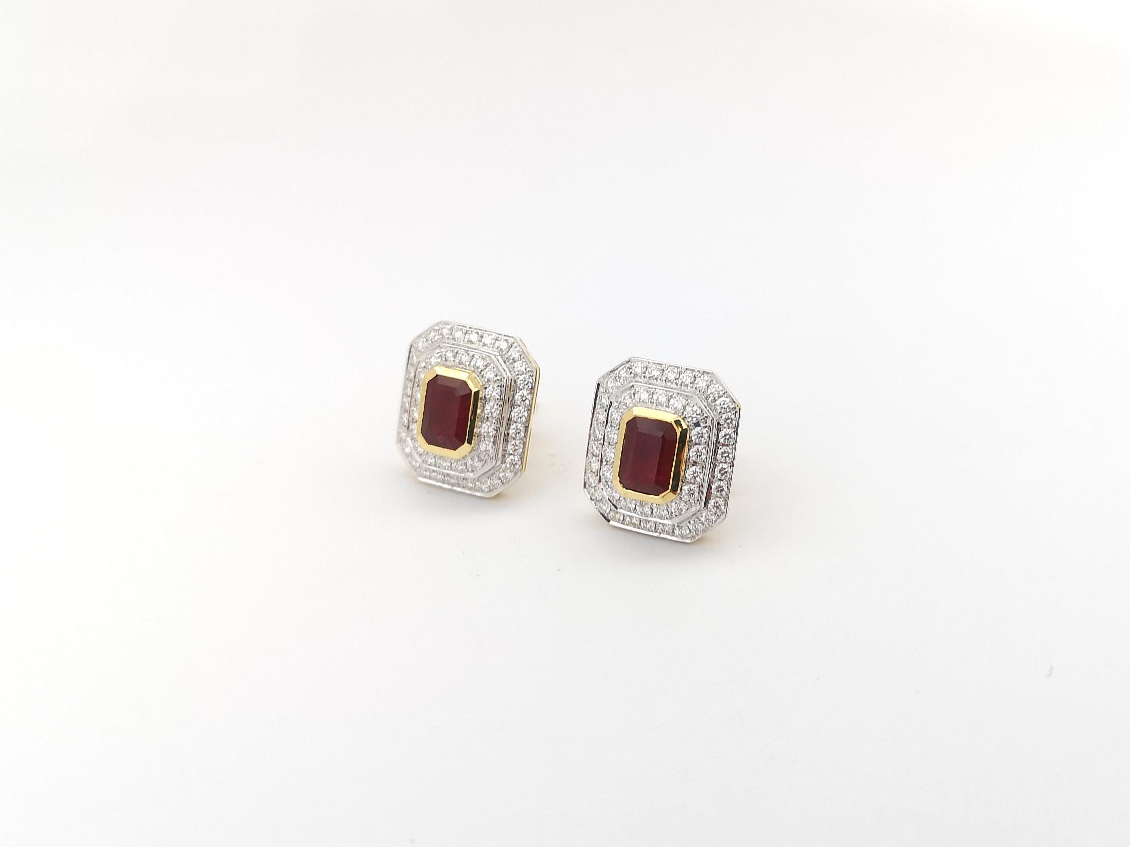 Ruby with Diamond Earrings set in 18 Karat Gold Settings In New Condition For Sale In Bangkok, TH