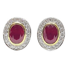 Rubin- und Diamant-Ohrringe aus 18 Karat Weißgold in Fassungen gefasst